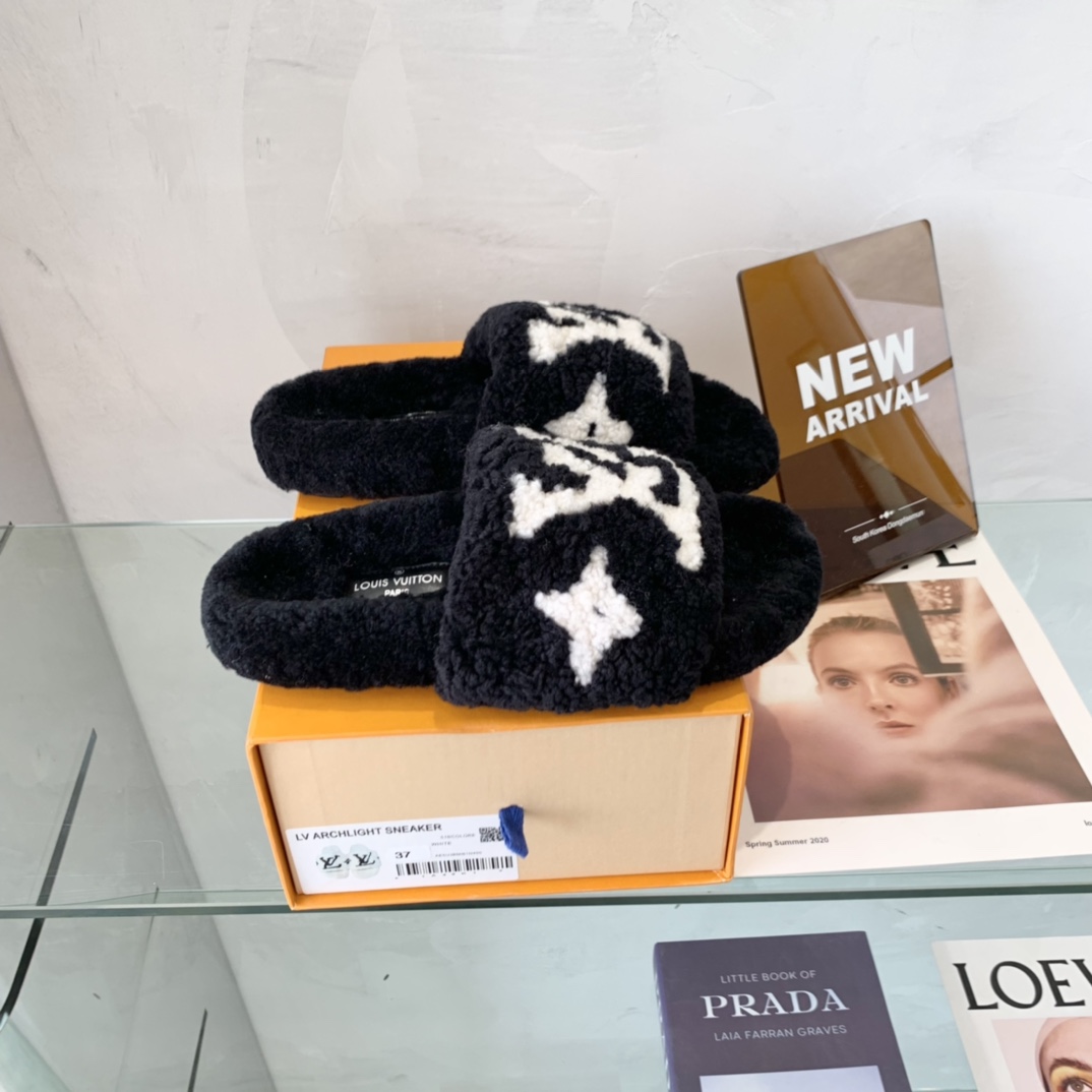 Louis Vuitton GLORIA FLAT LOAFERS WOMEN 12 - vstockx