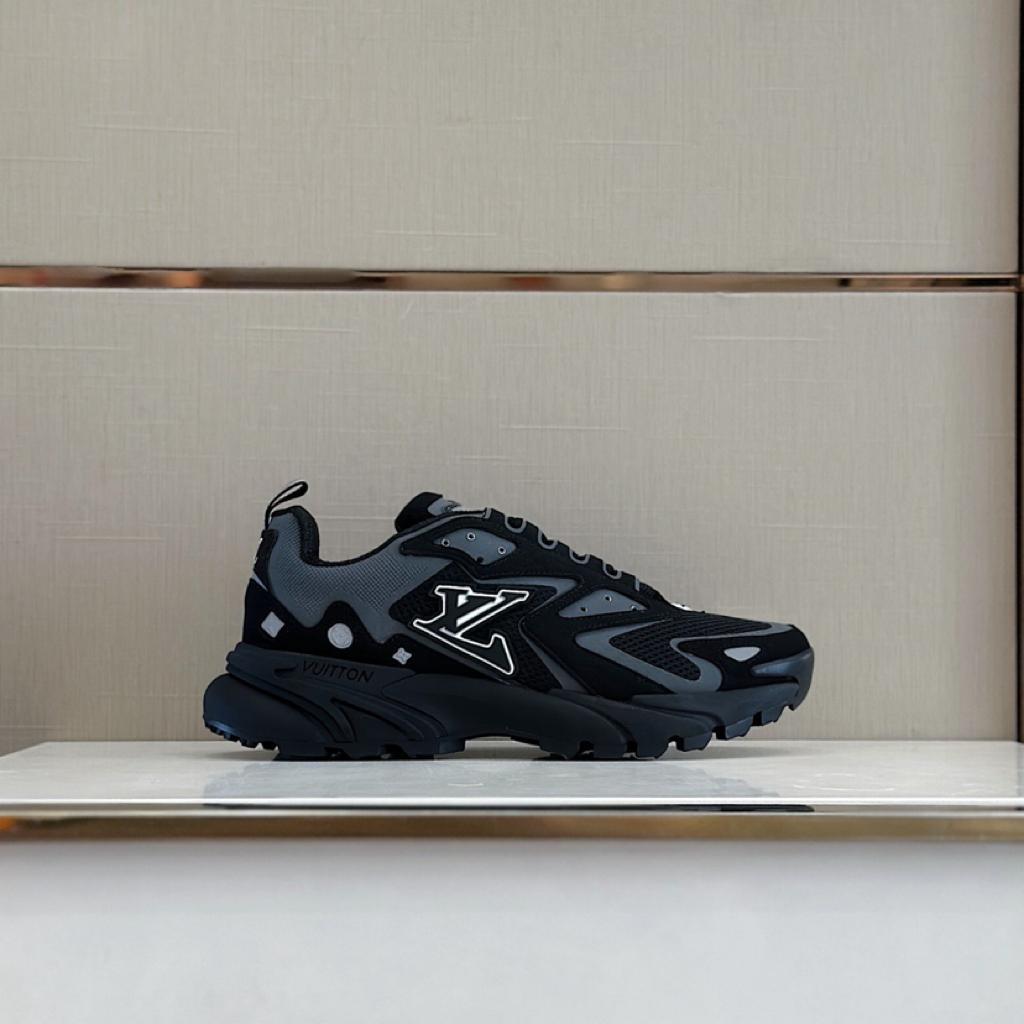 Louis Vuitton Runner Tatic Black - vstockx