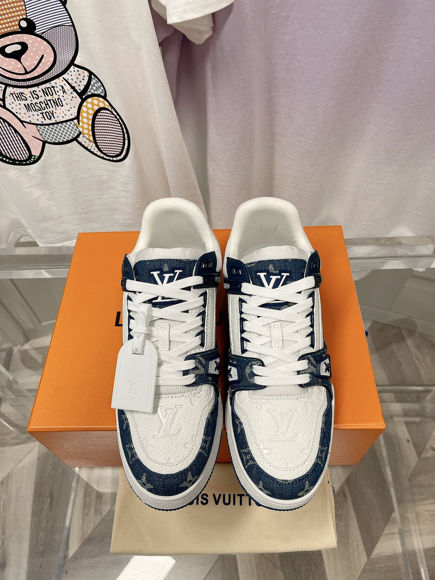 Louis Vuitton LV TRAINERS SNEAKER 2 - vstockx