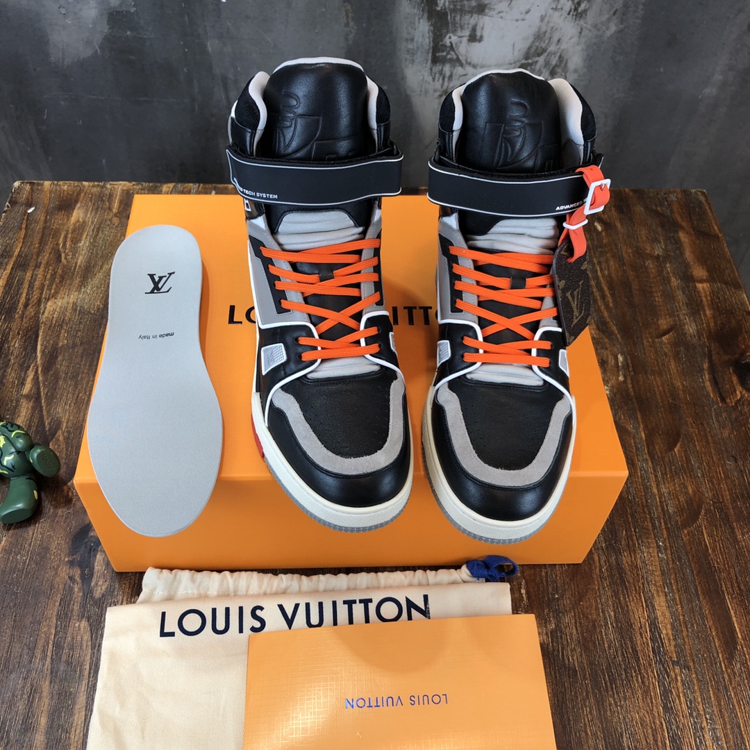 Louis Vuitton Trainer Sneakers 20 - vstockx