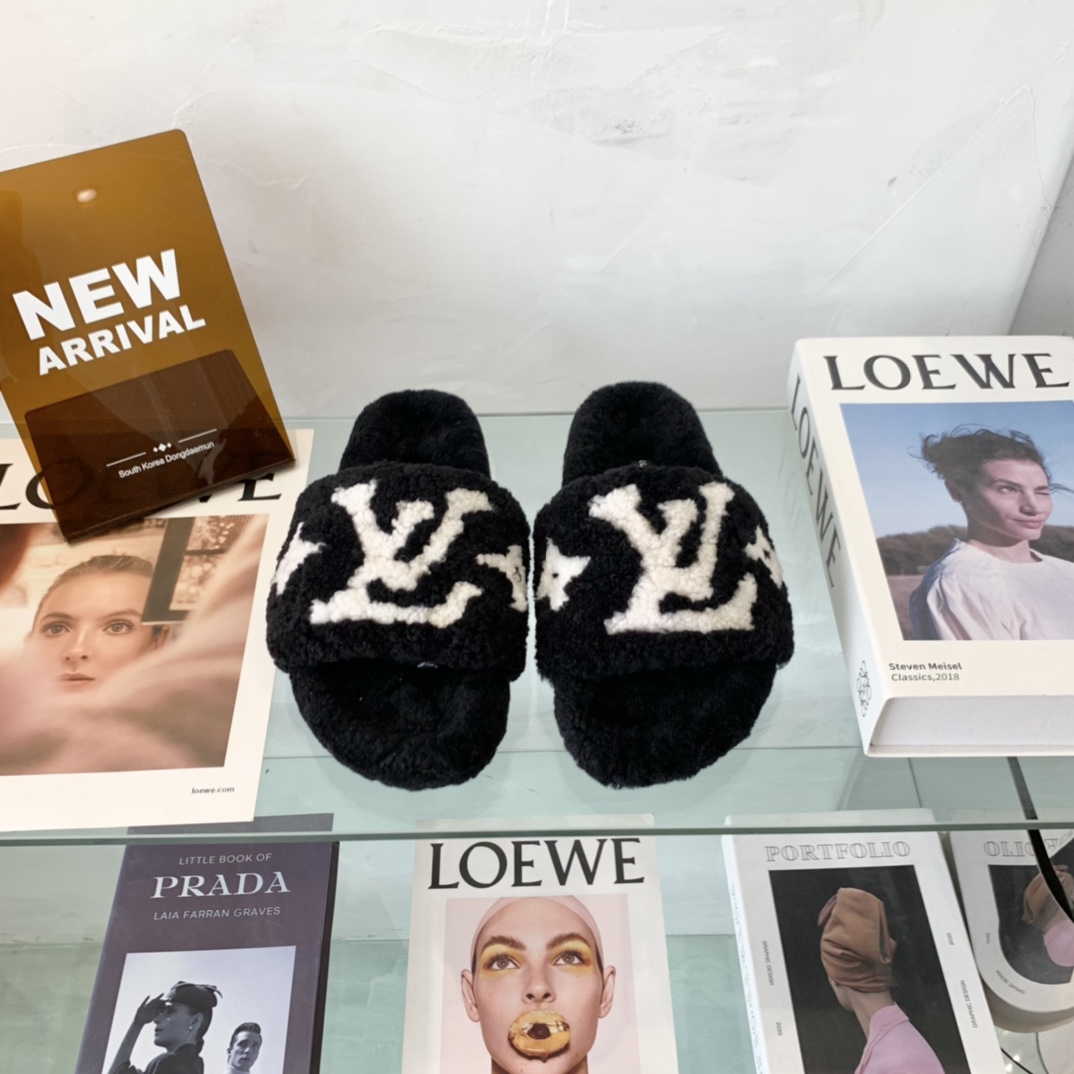 Louis Vuitton GLORIA FLAT LOAFERS WOMEN 12 - vstockx