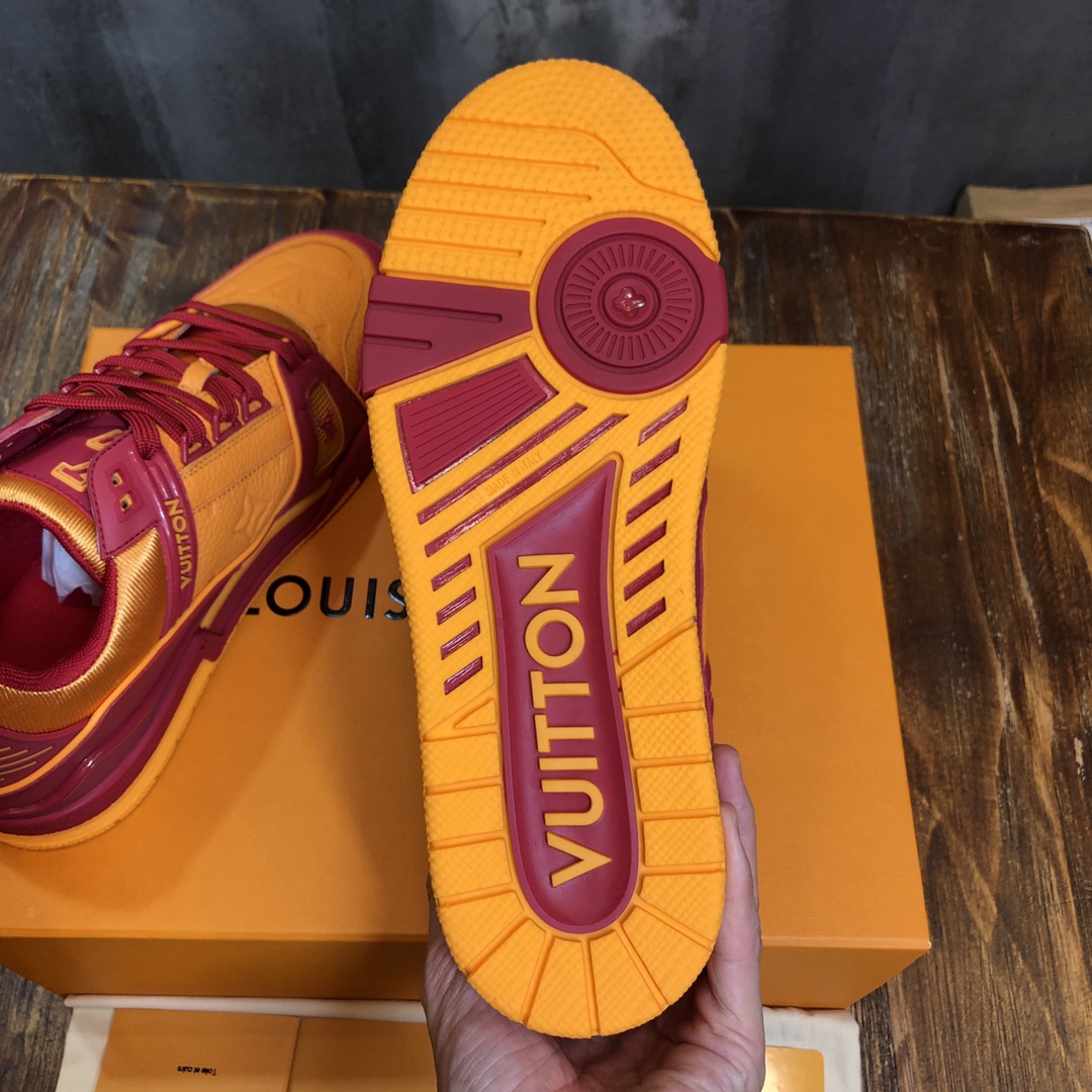 Louis Vuitton Trainer Sneakers 59 - vstockx