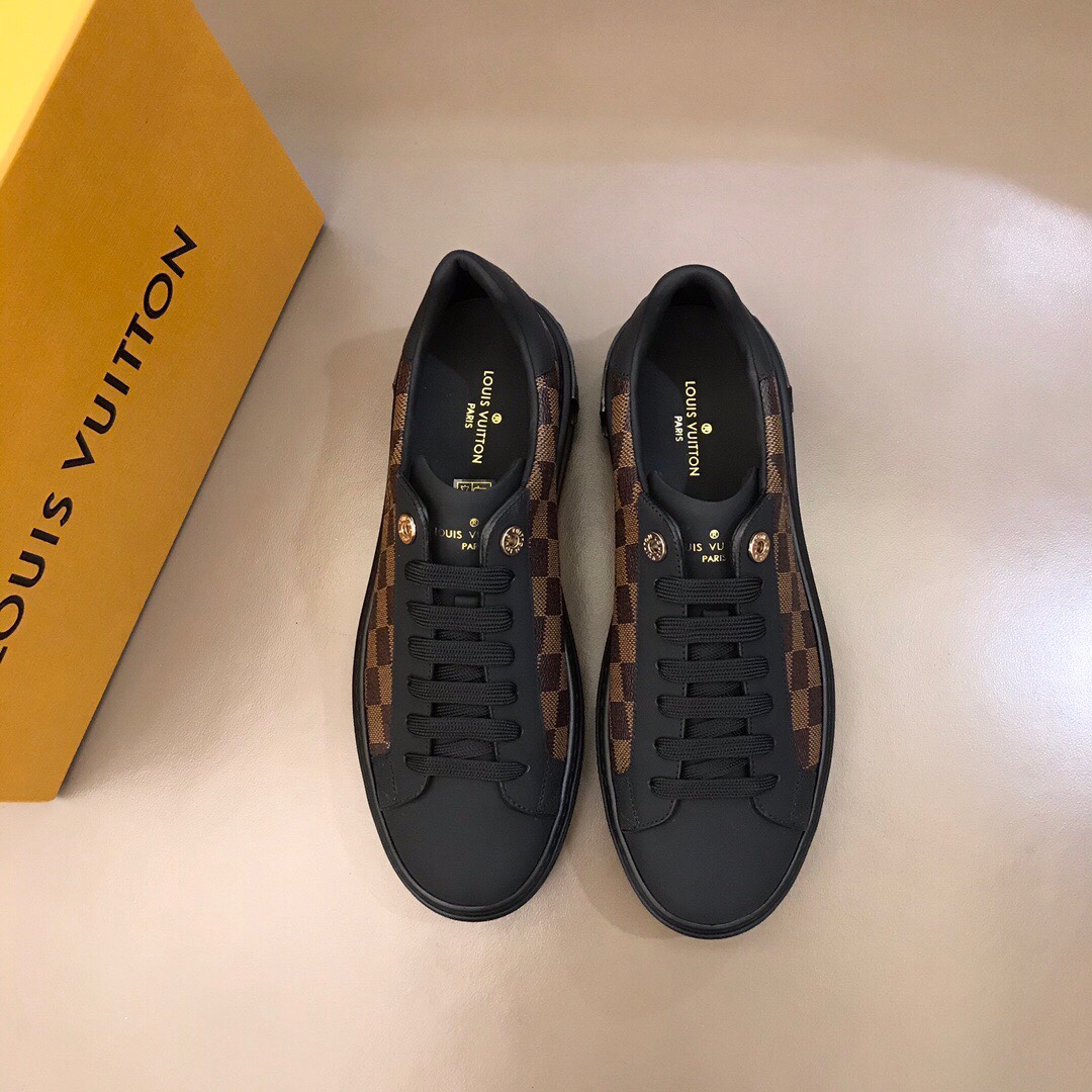 Louis Vuitton Low Top sneaker 18 - vstockx