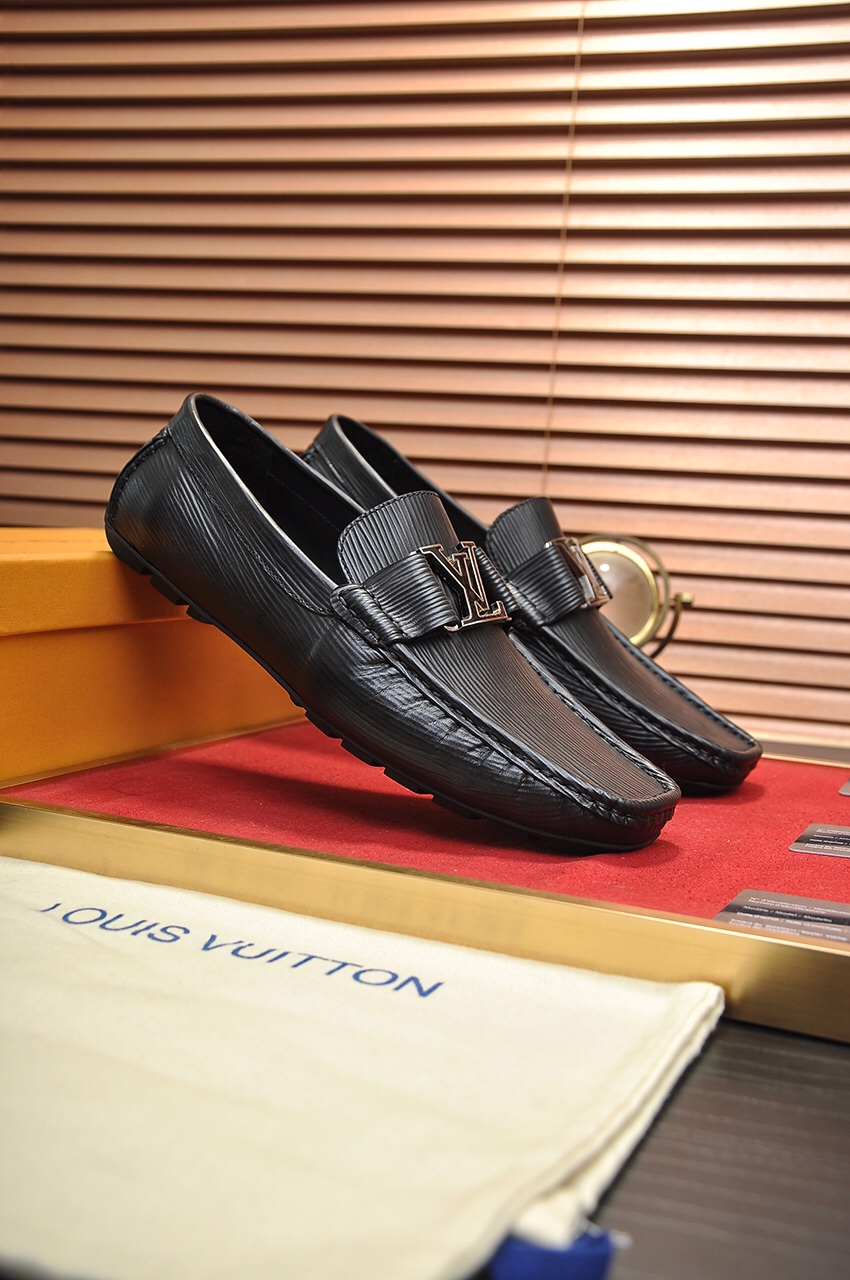 Louis Vuitton Leather Boots 1 - vstockx