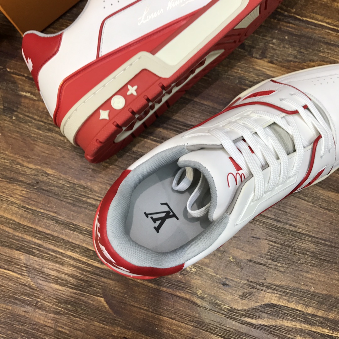 Louis Vuitton Trainer Sneakers 33 - vstockx
