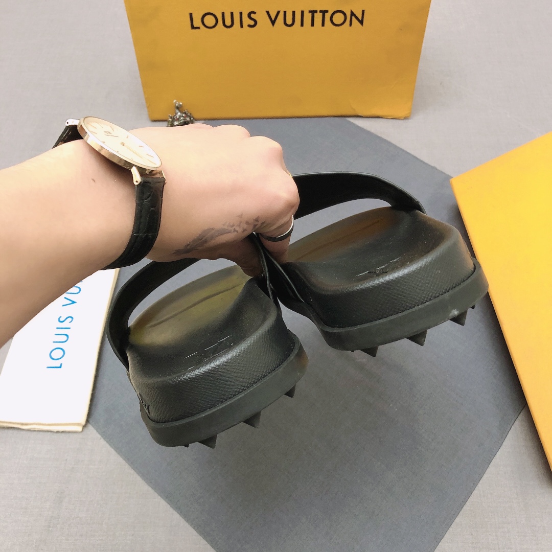 Louis Vuitton Slipper 114 - vstockx