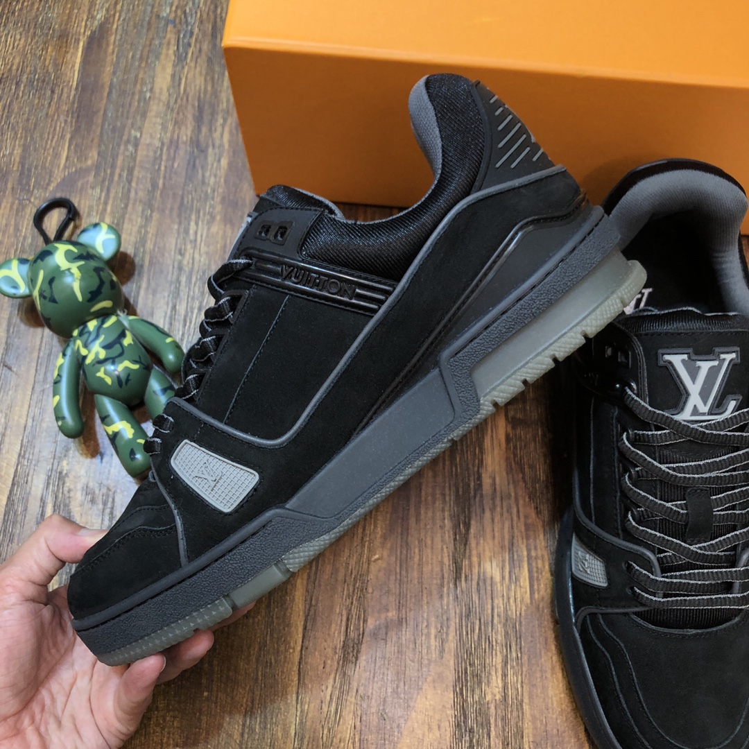 Louis Vuitton Trainer Sneakers 37 - vstockx