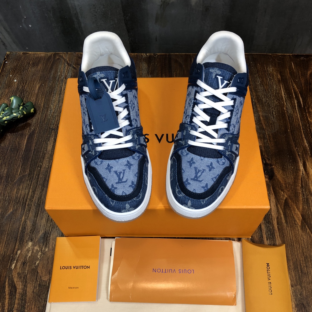 Louis Vuitton Trainer Sneakers 67 - vstockx