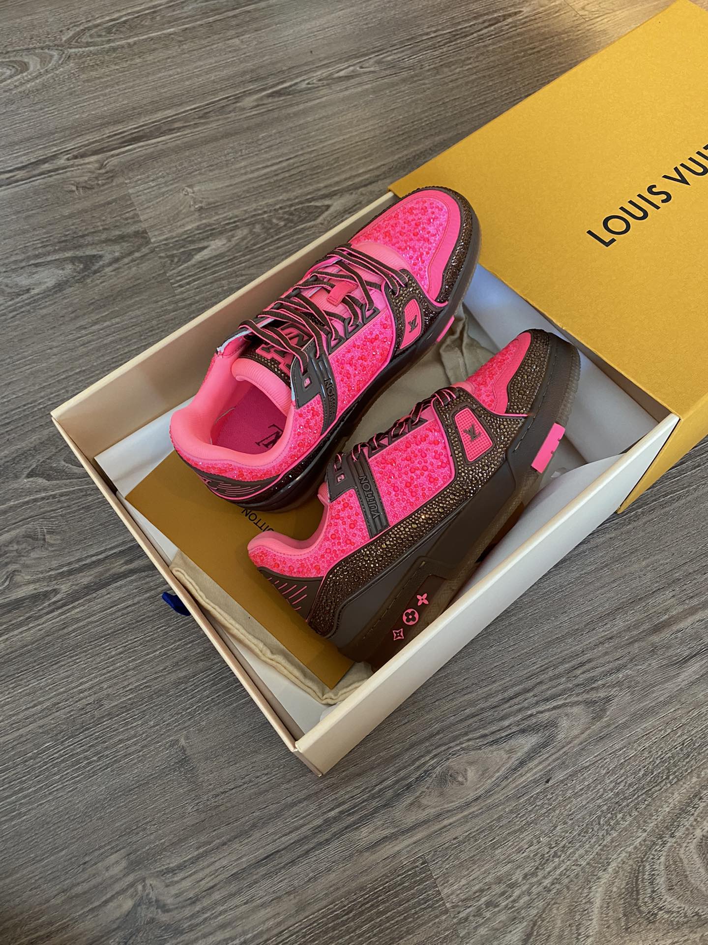 Louis Vuitton LV TRAINERS SNEAKER 9 - vstockx