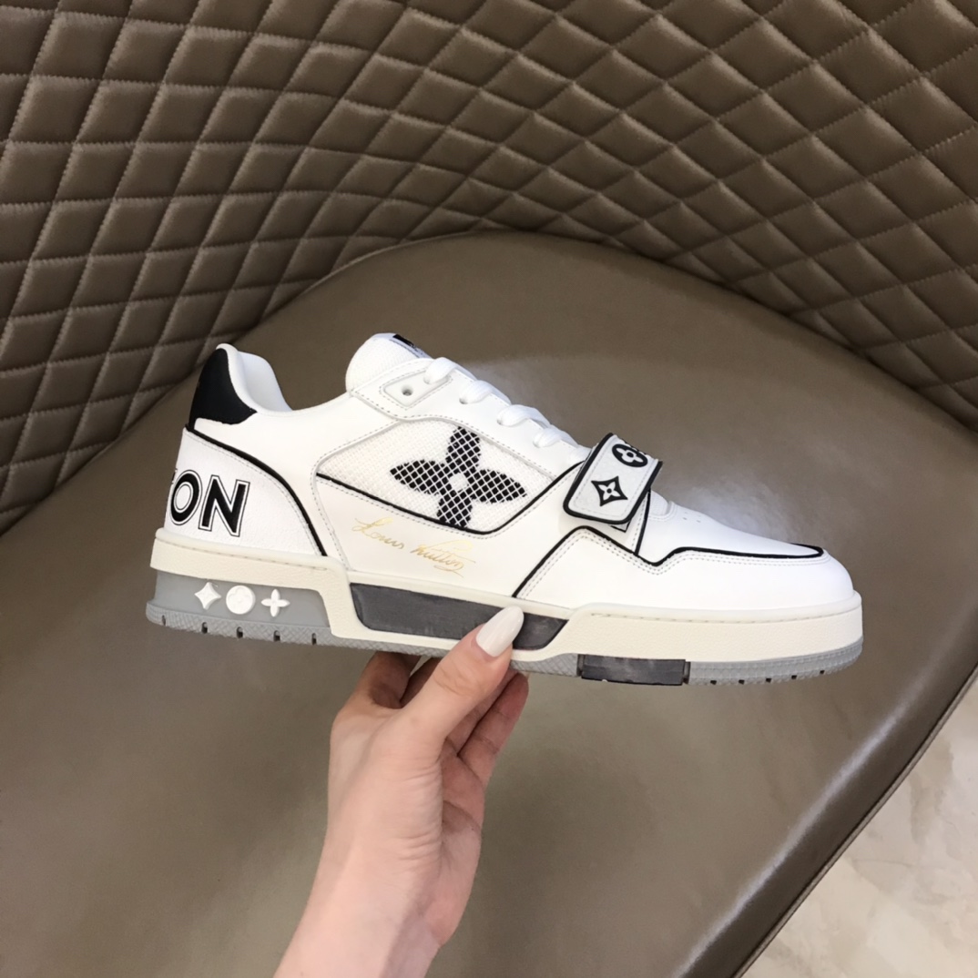 Louis Vuitton Trainer Sneakers 3 - vstockx