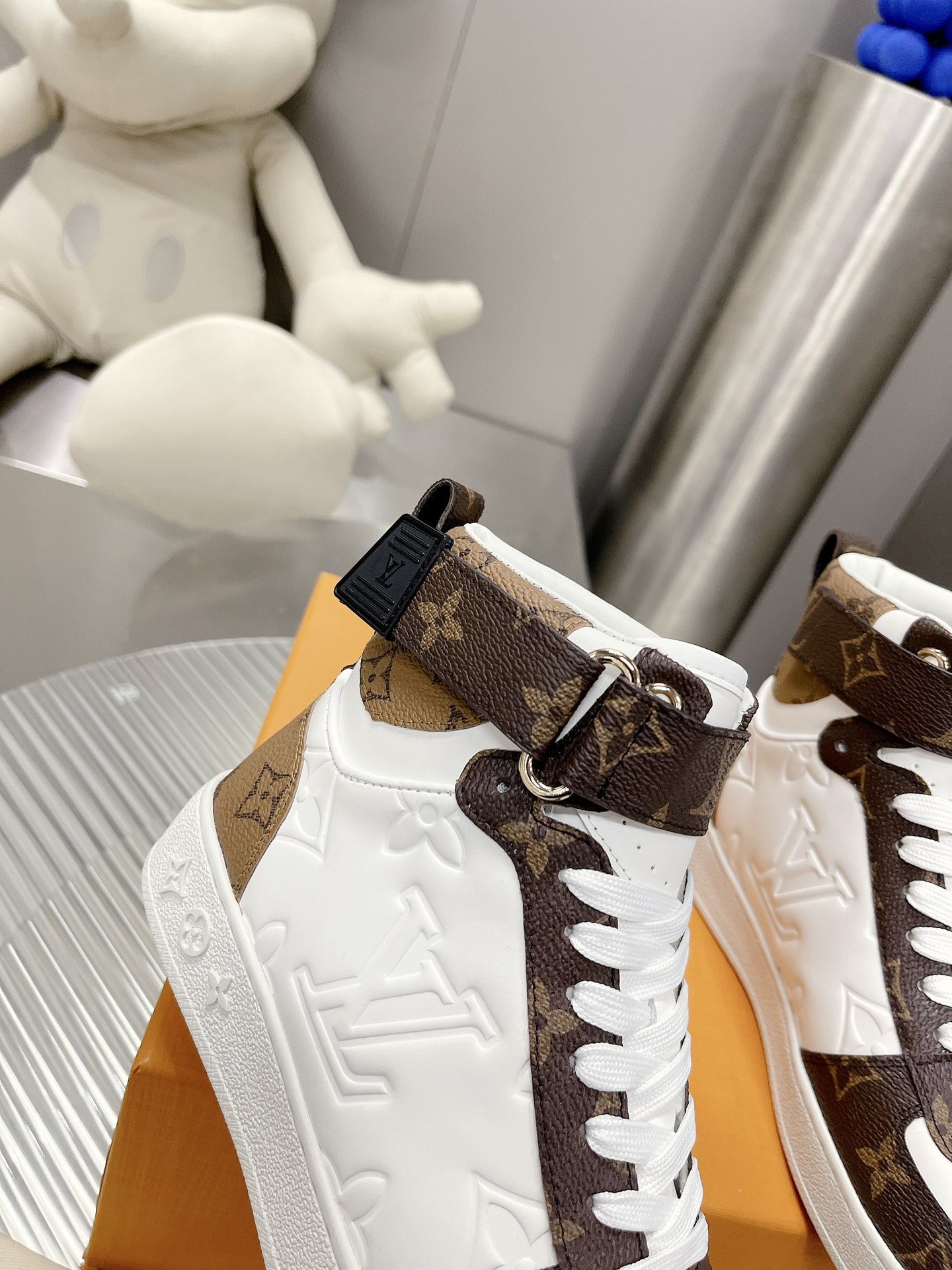 Louis Vuitton RIVOLI TRAINER BOOTS SNEAKER 11 - vstockx