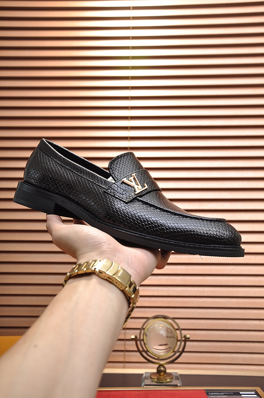 Louis Vuitton Leather Boots 40 - vstockx