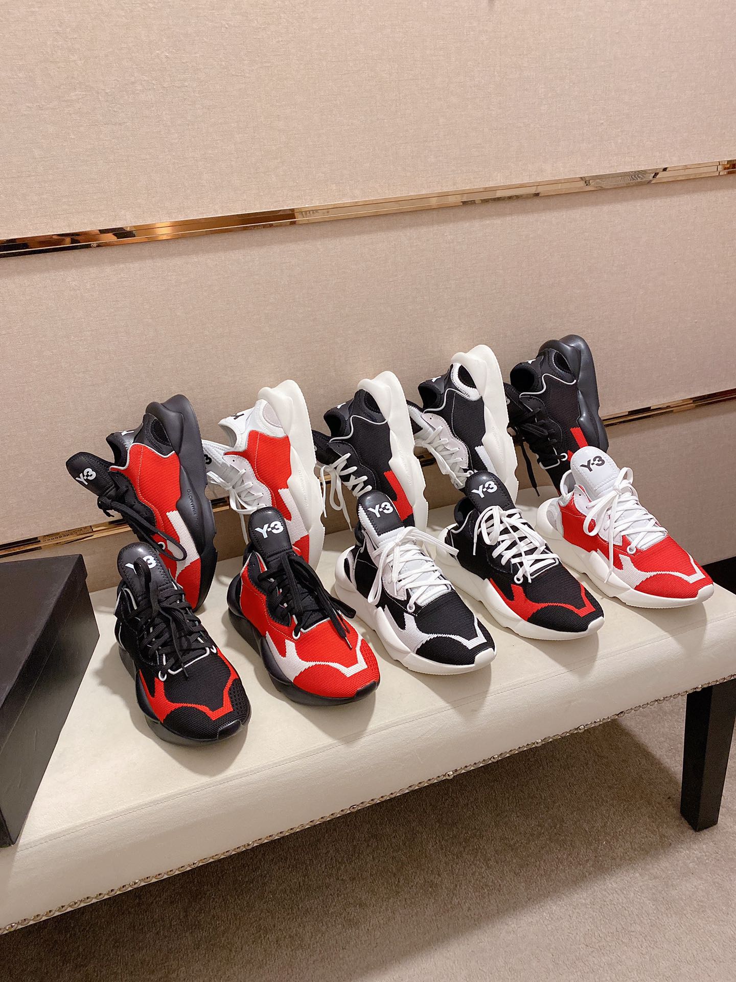 Y-3 Kaiwa Lace-Up Sneakers 11 - vstockx