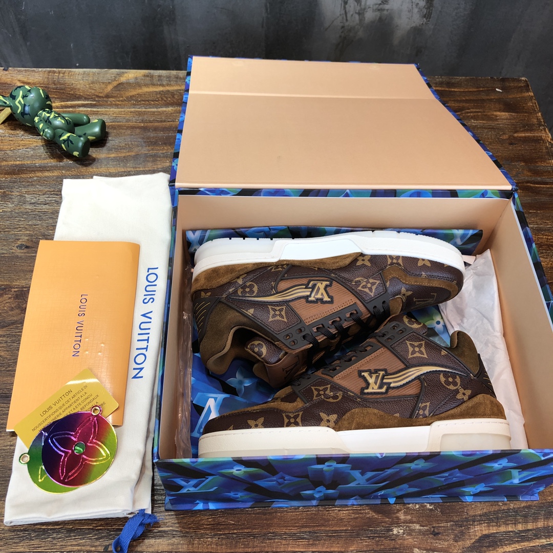 Louis Vuitton Trainer Sneakers 8 - vstockx