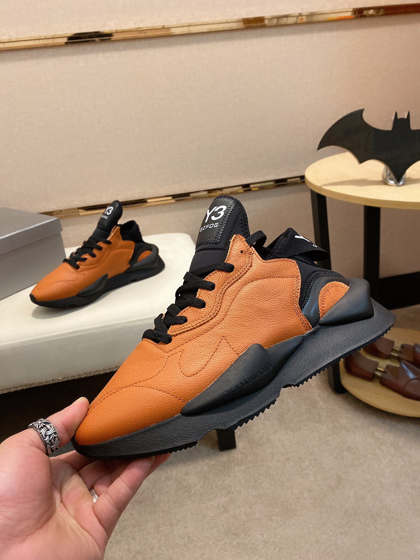 Y-3 Kaiwa Lace-Up Sneakers 41 - vstockx