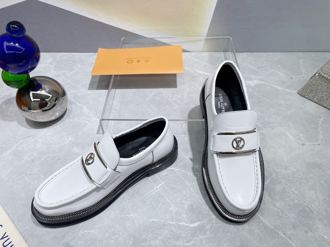 Louis Vuitton shoes WOMEN 3 - vstockx