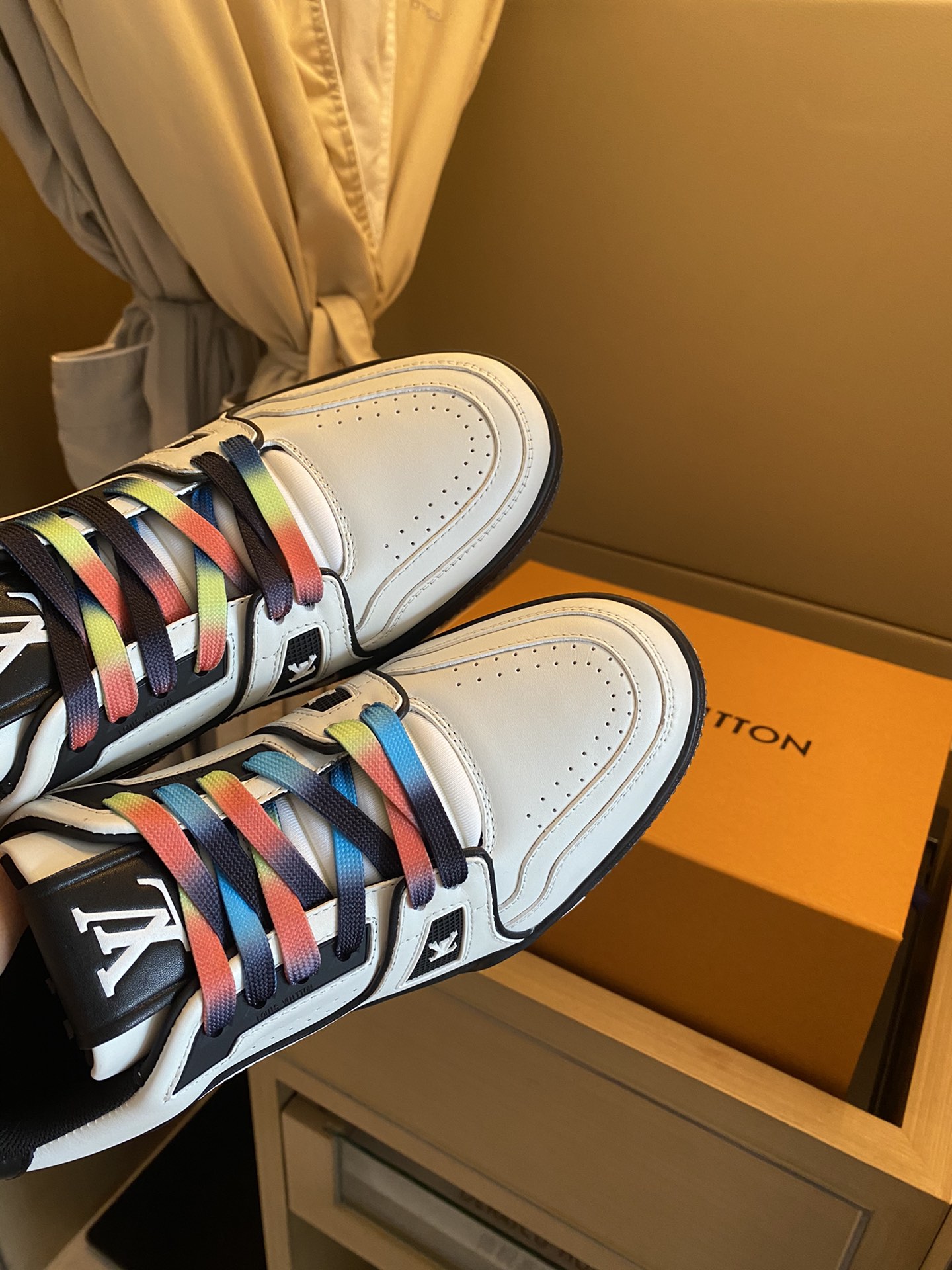 Louis Vuitton LV TRAINERS SNEAKER 9 - vstockx