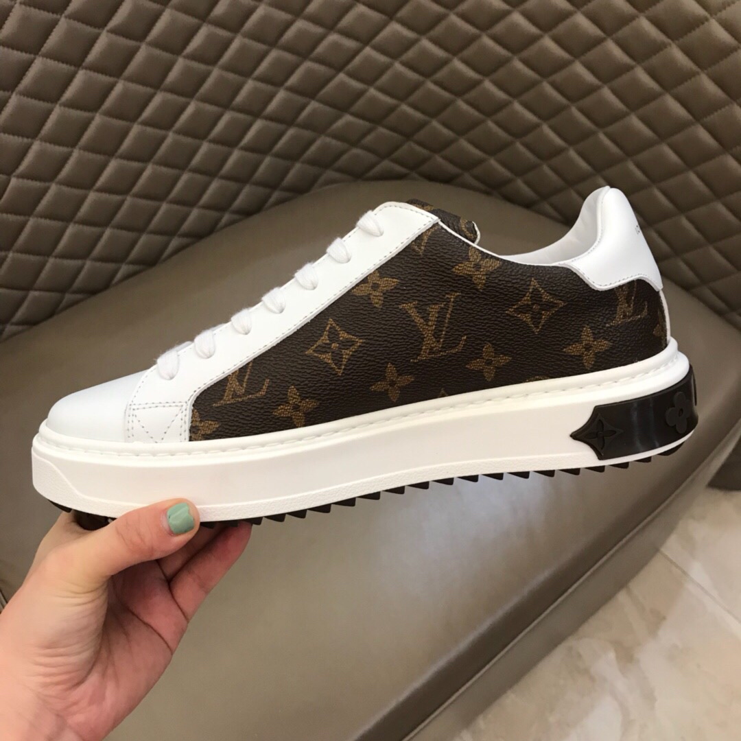 Louis Vuitton Low Top sneaker 37 - vstockx