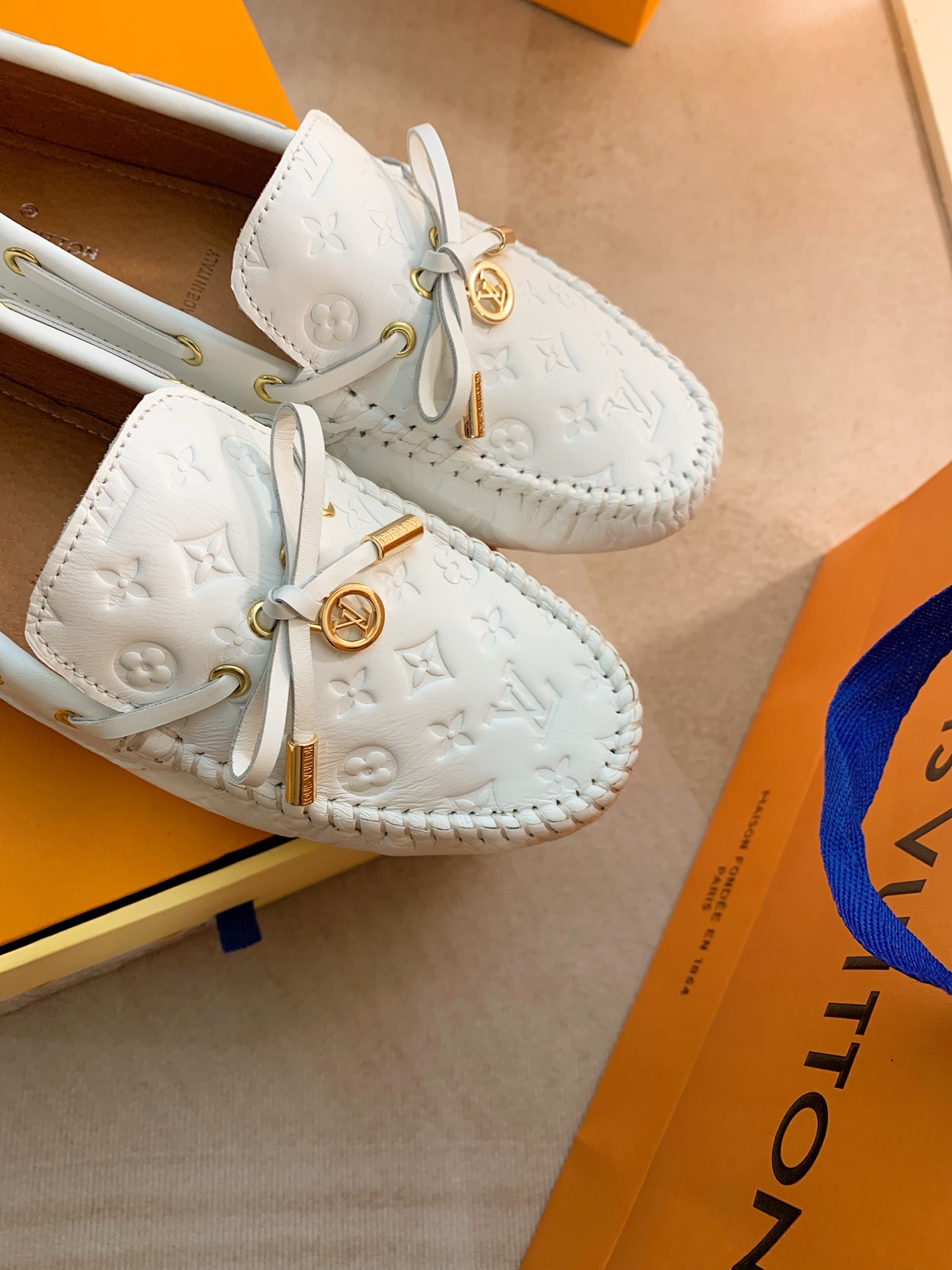 Louis Vuitton GLORIA FLAT LOAFERS WOMEN 11 - vstockx