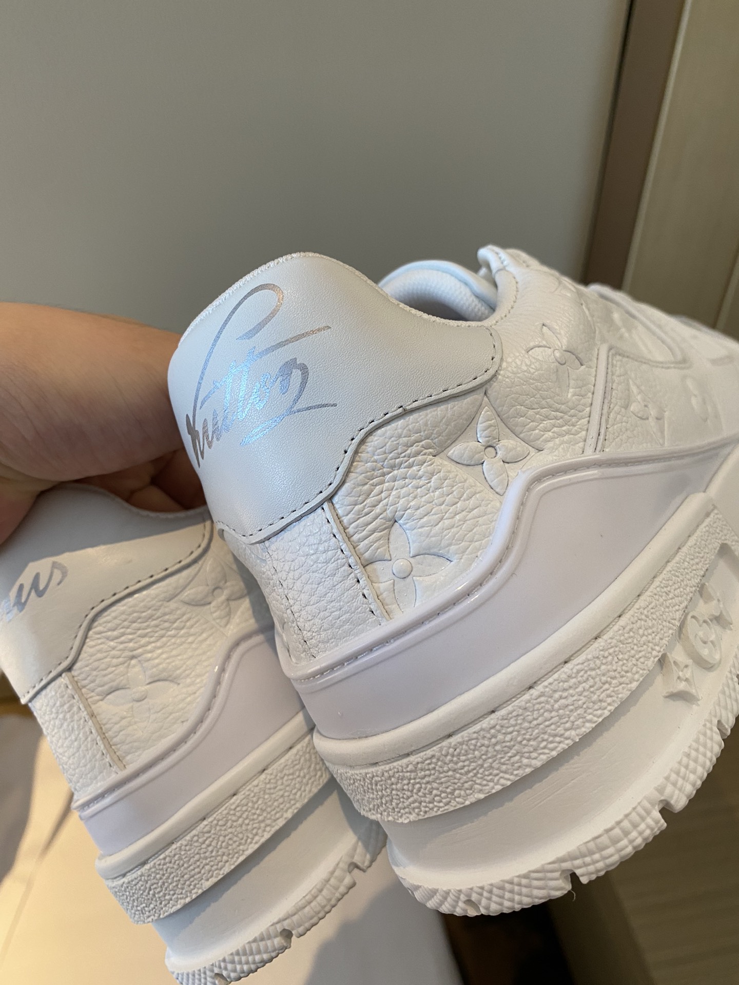 Louis Vuitton LV TRAINERS SNEAKER 9 - vstockx
