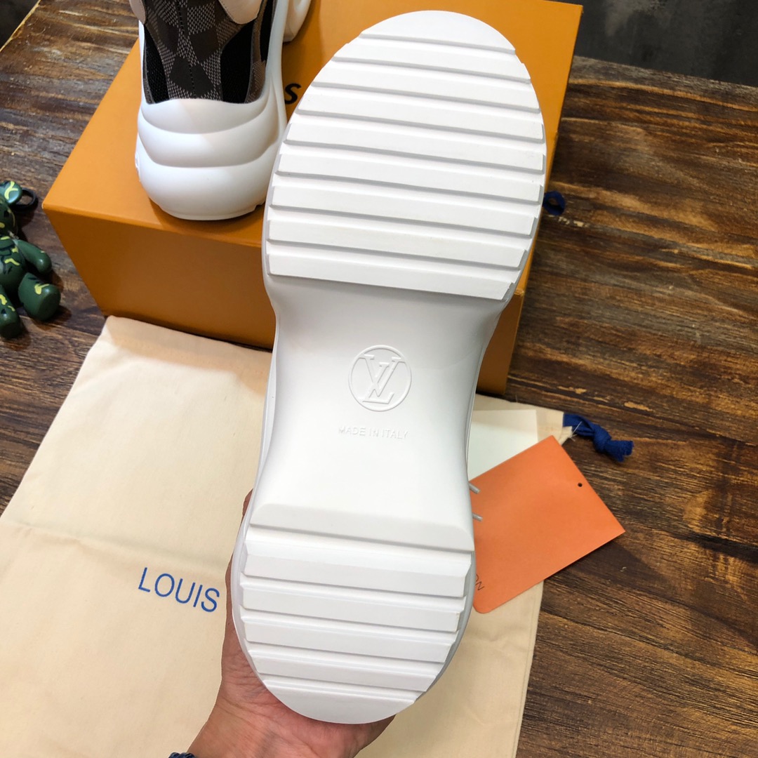 Louis Vuitton Archlight 18 - vstockx