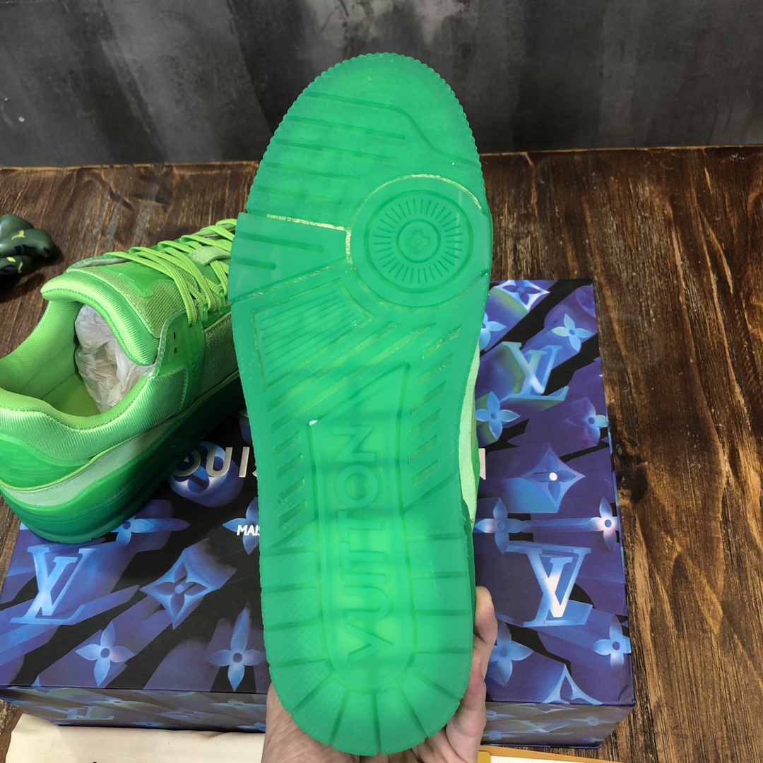 Louis Vuitton Trainer Sneakers 66 - vstockx