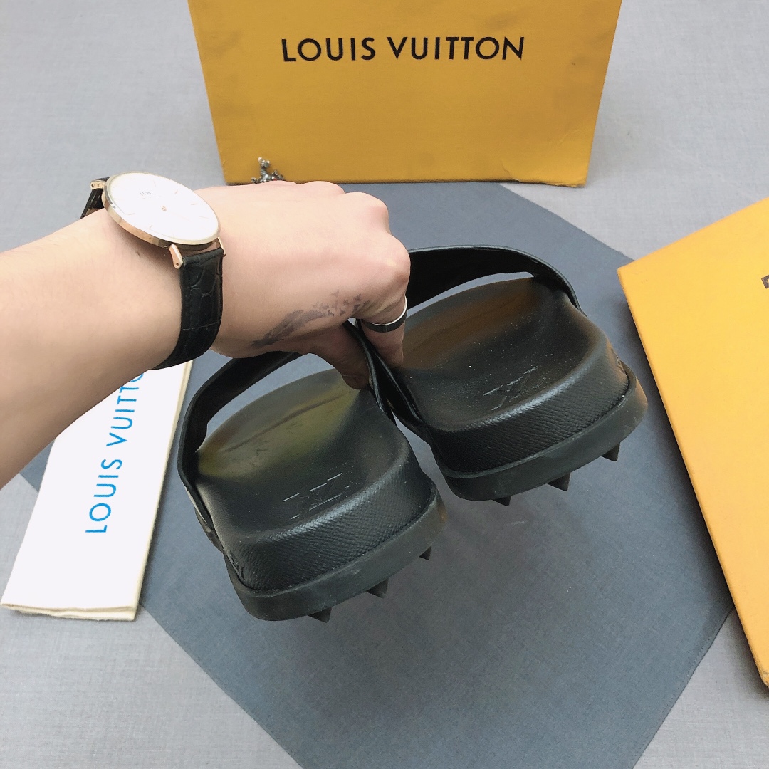 Louis Vuitton Slipper 102 - vstockx