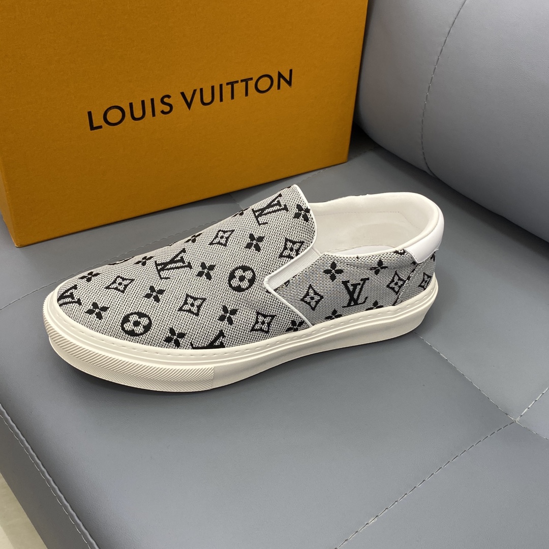 Louis Vuitton Monogram Denim sneaker 1 - vstockx