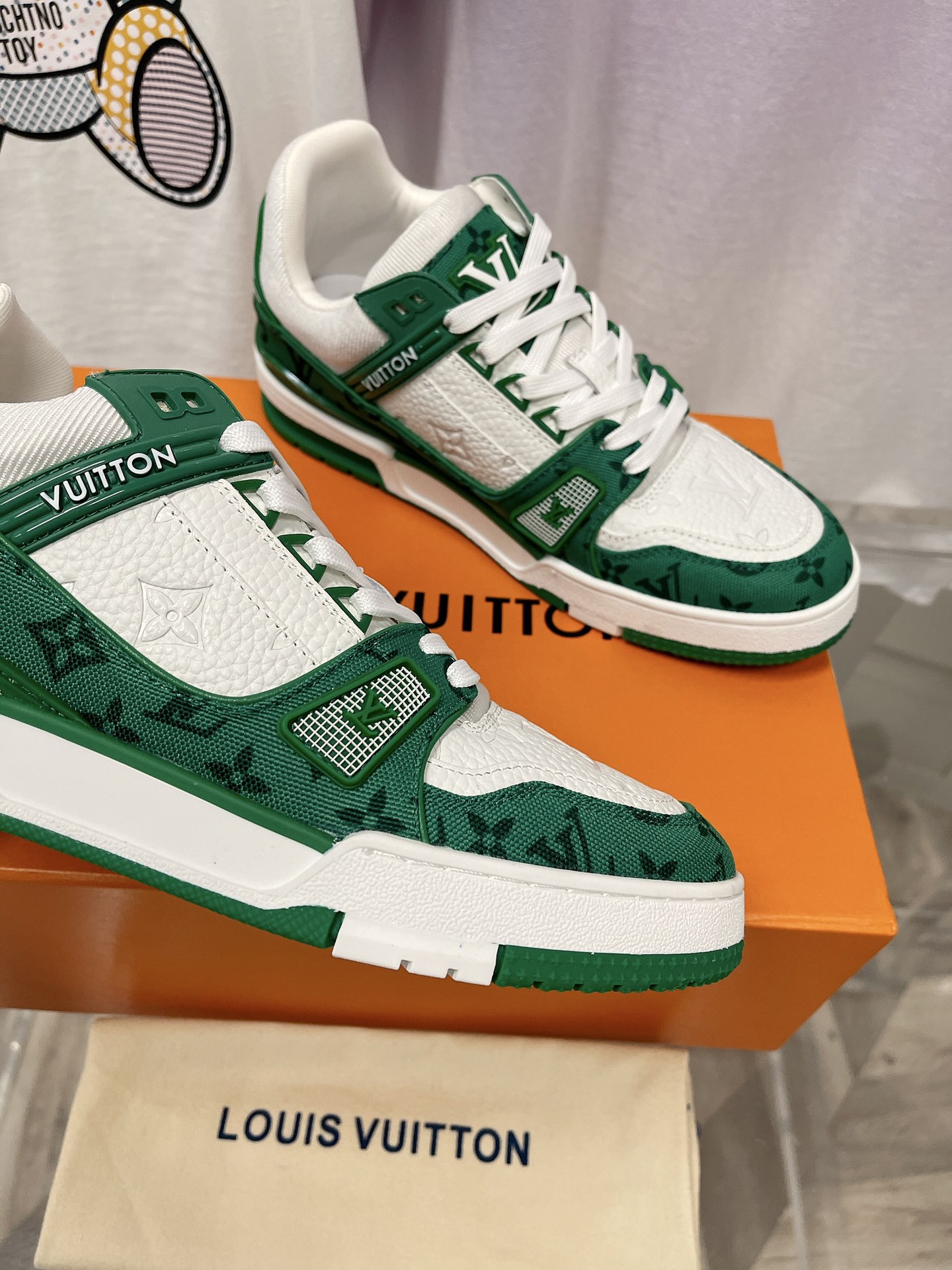 Louis Vuitton LV TRAINERS SNEAKER 2 - vstockx