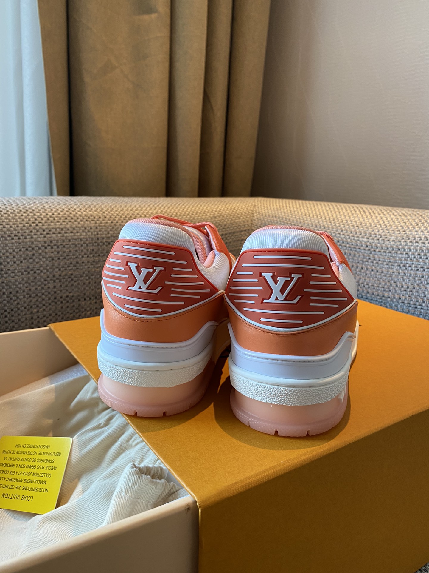 Louis Vuitton LV TRAINERS SNEAKER 9 - vstockx