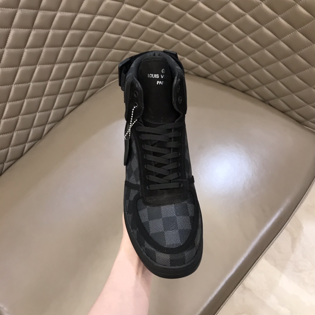 Louis Vuitton Rivoli sneaker 19 - vstockx