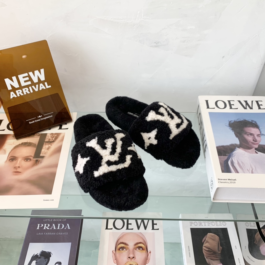 Louis Vuitton GLORIA FLAT LOAFERS WOMEN 12 - vstockx