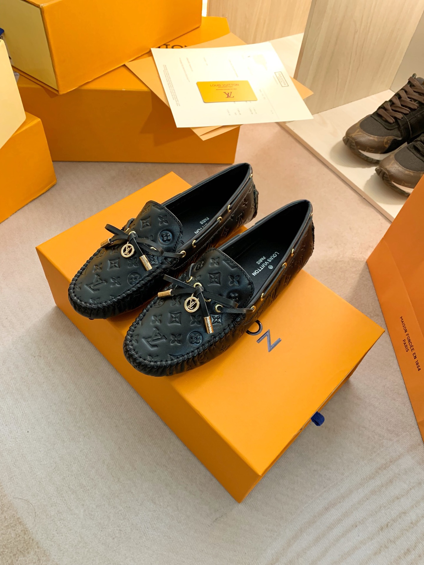 Louis Vuitton GLORIA FLAT LOAFERS WOMEN 11 - vstockx