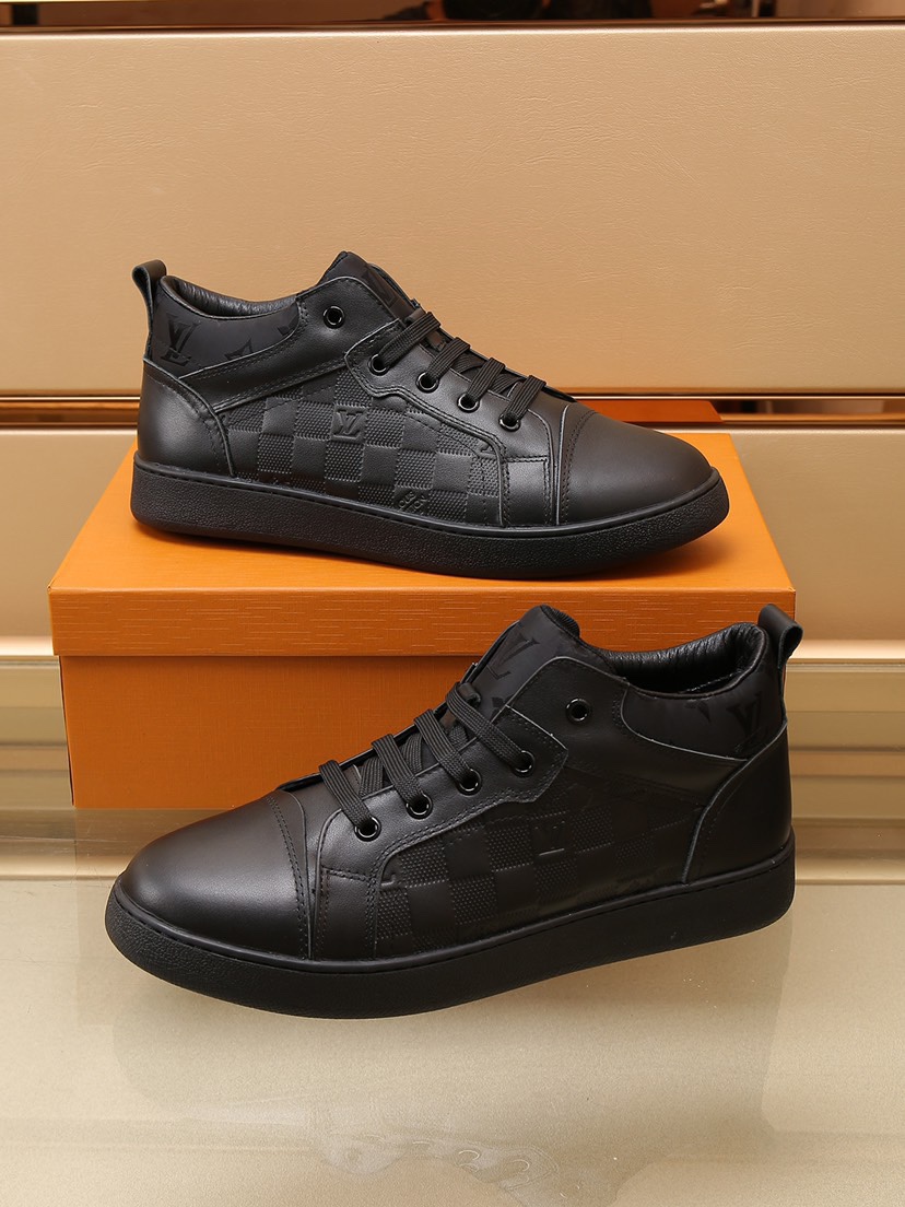 Louis Vuitton Low Top sneaker 4 - vstockx