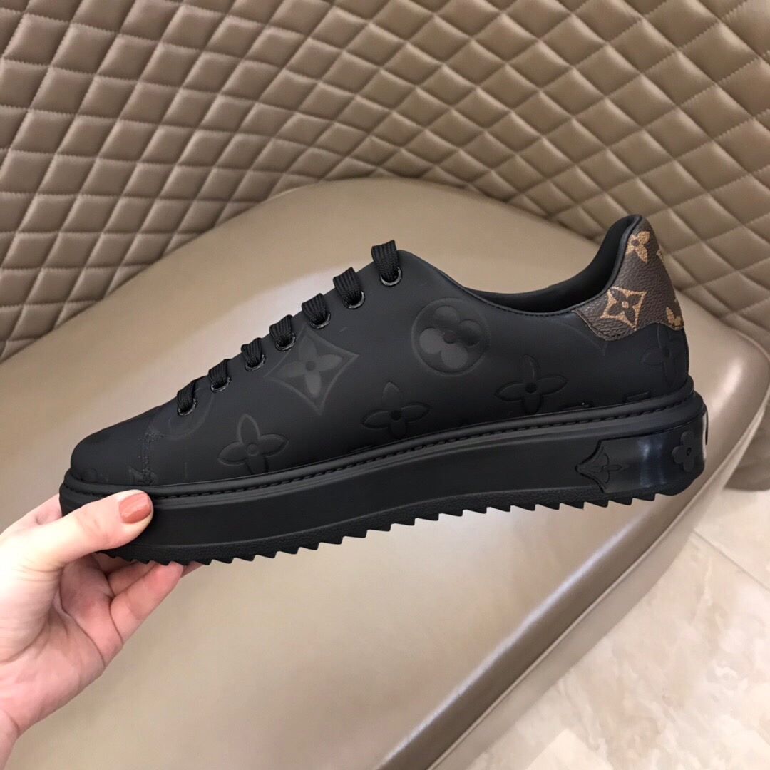 Louis Vuitton Low Top sneaker 53 - vstockx