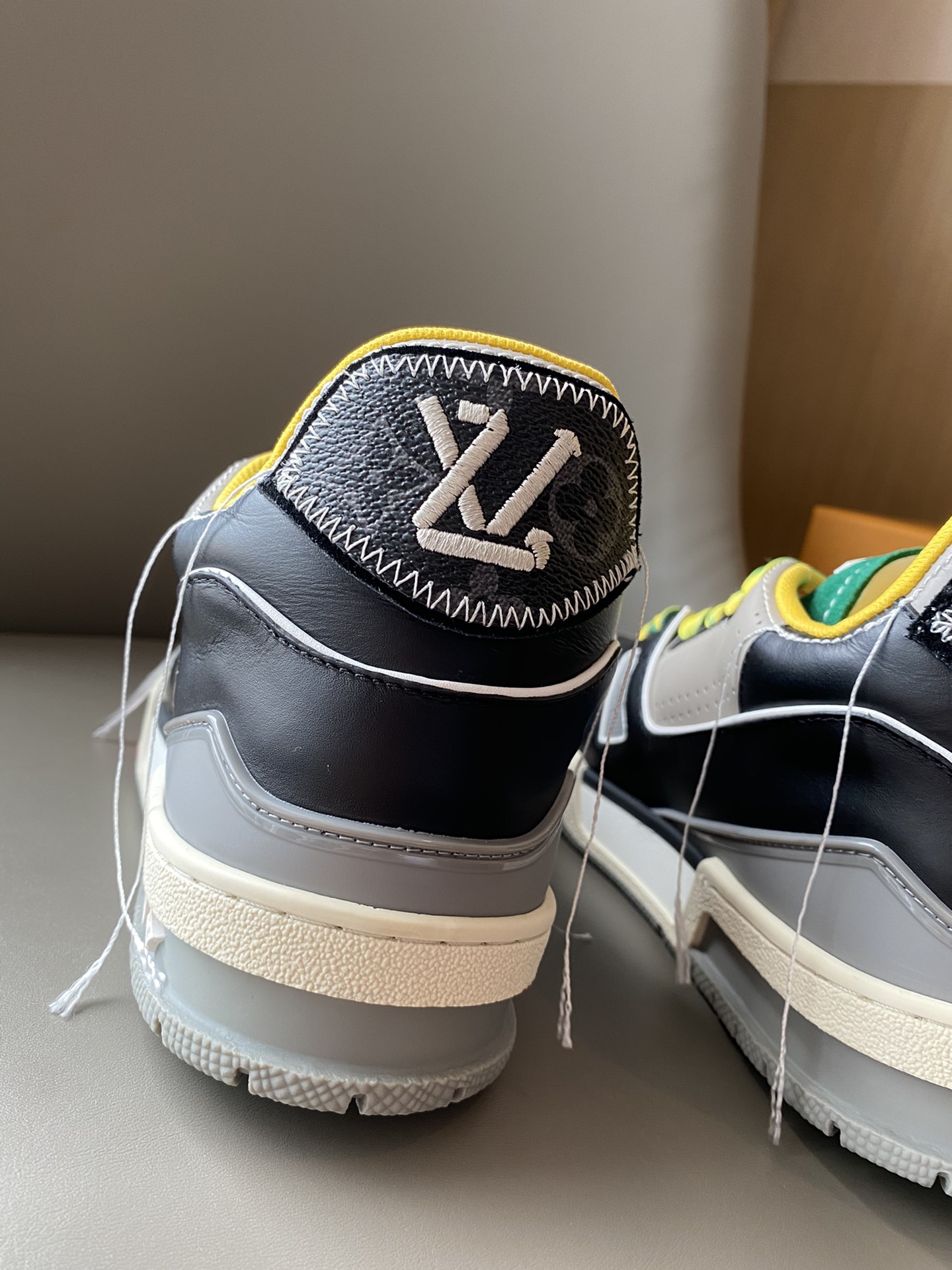 Louis Vuitton LV TRAINERS SNEAKER 9 - vstockx