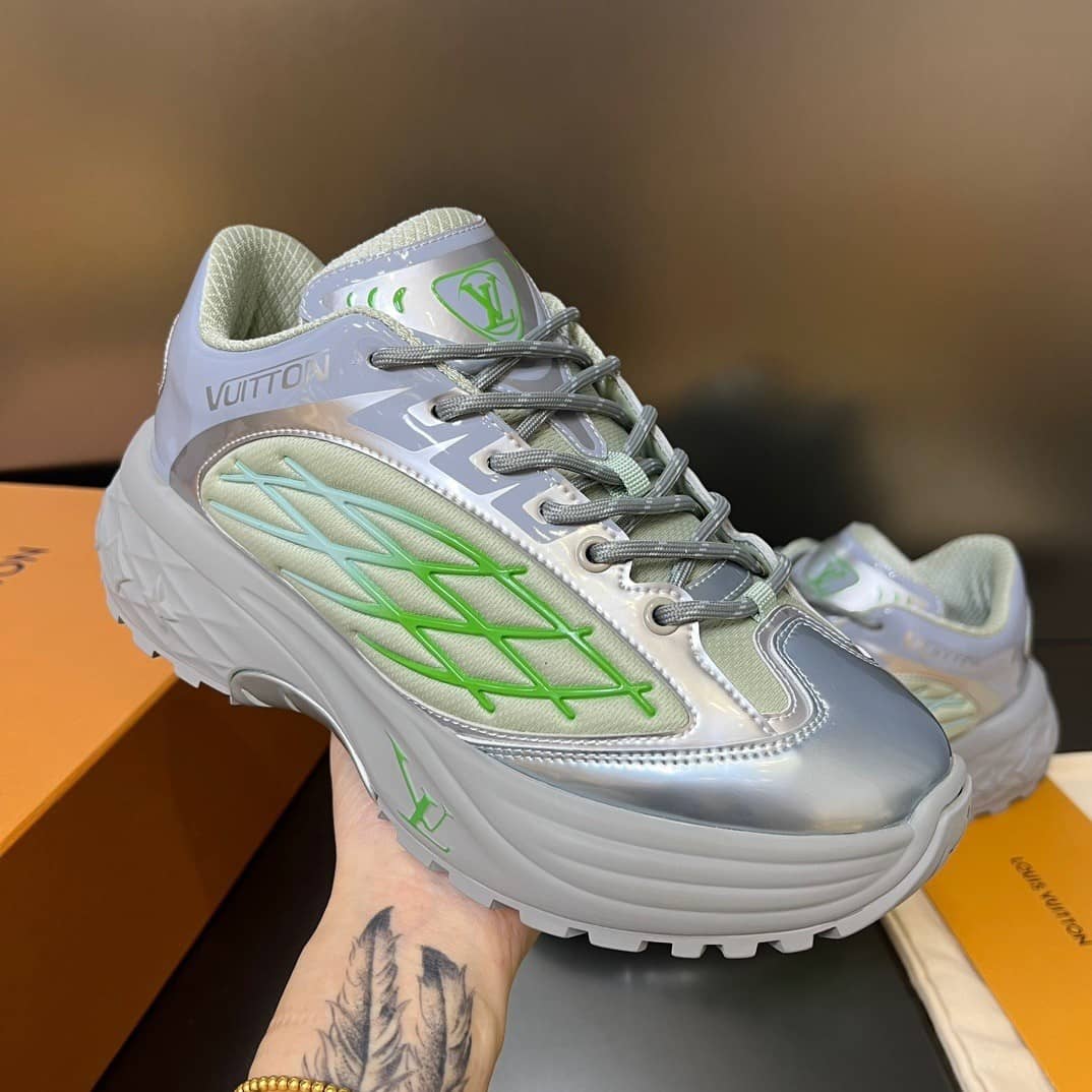 Louis Vuitton LV Discovery Lace Up Grey - vstockx