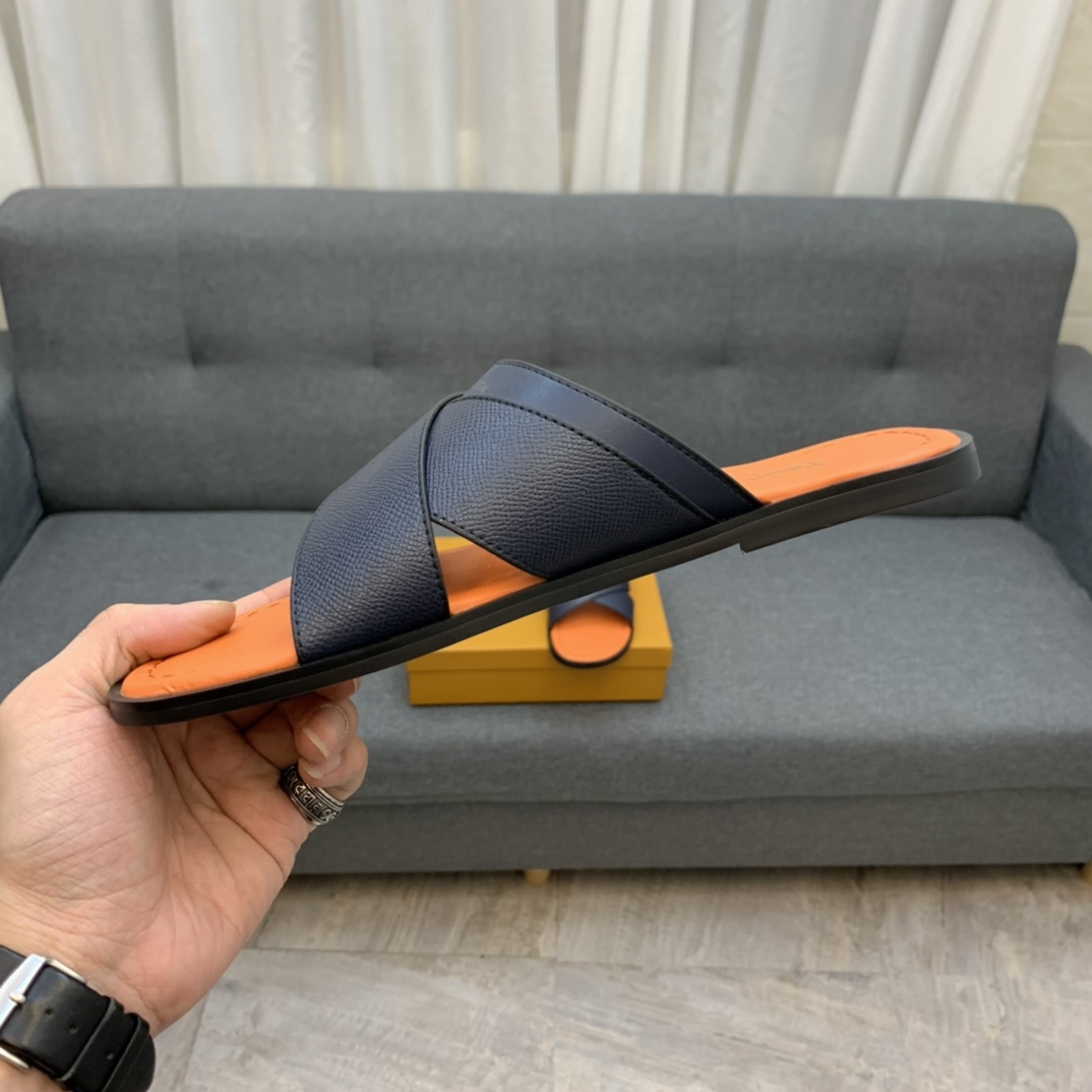 Louis Vuitton Slipper 130 - vstockx