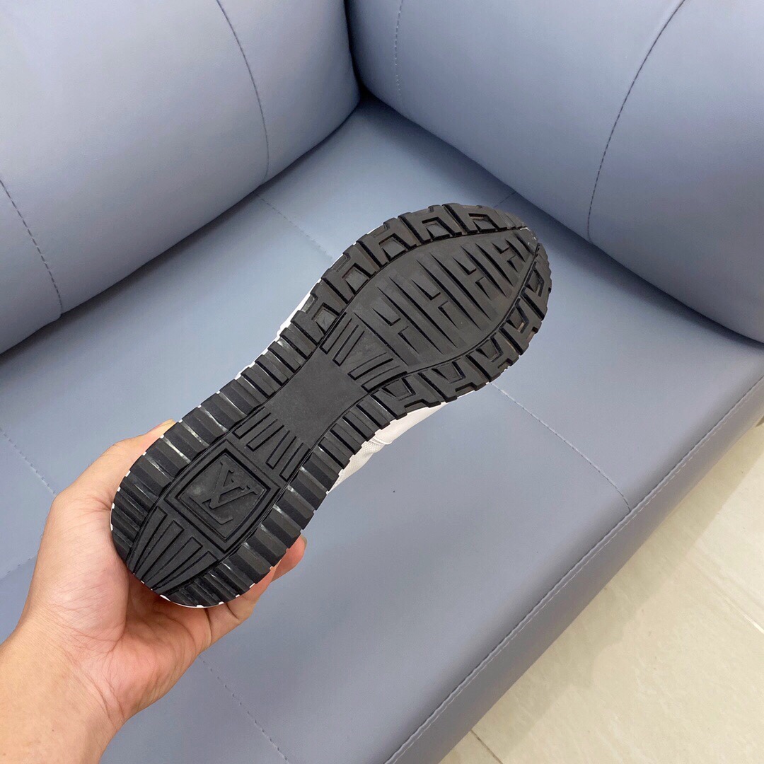 Louis Vuitton Run Away Sneaker 17 - vstockx