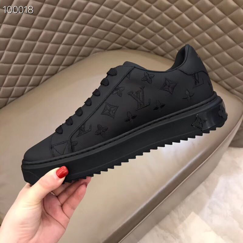 Louis Vuitton Low Top sneaker 31 - vstockx