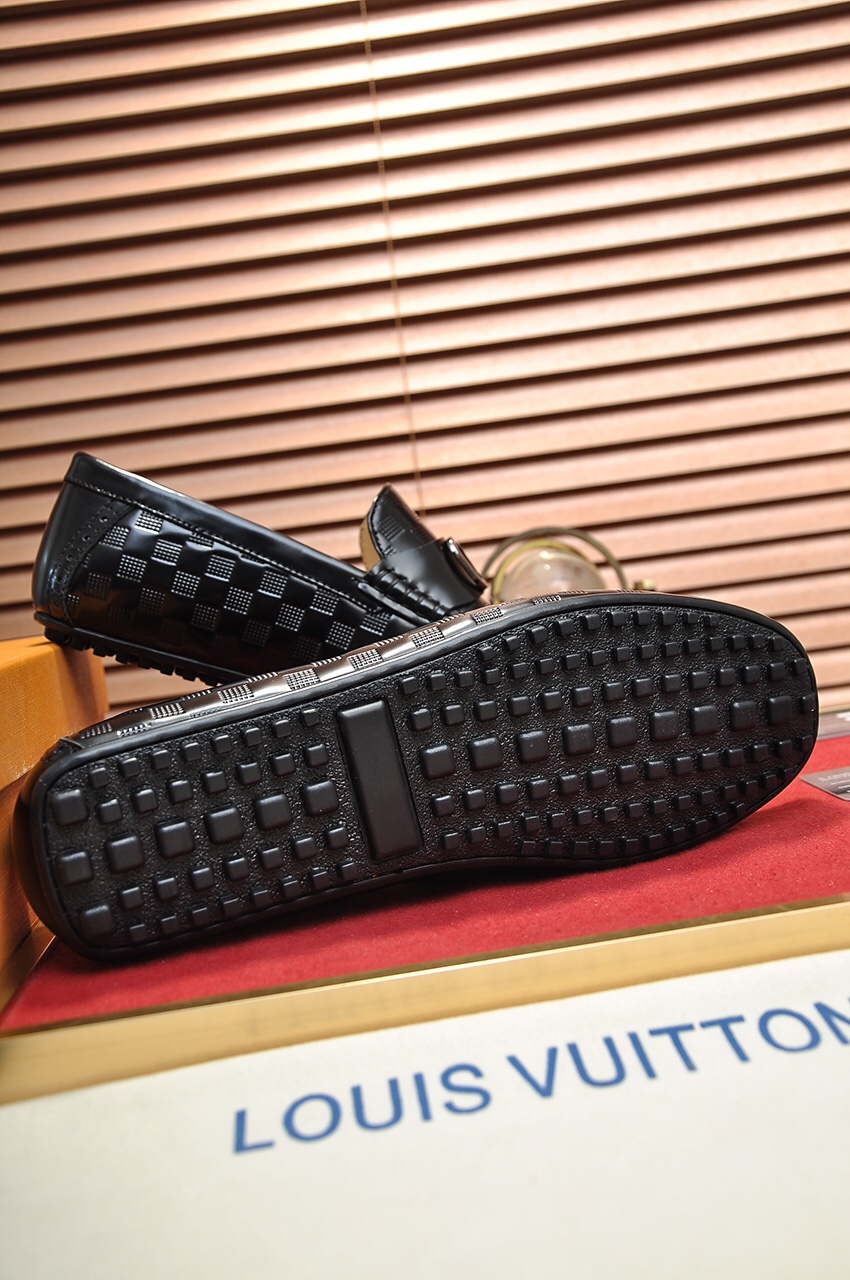 Louis Vuitton Leather Boots 50 - vstockx