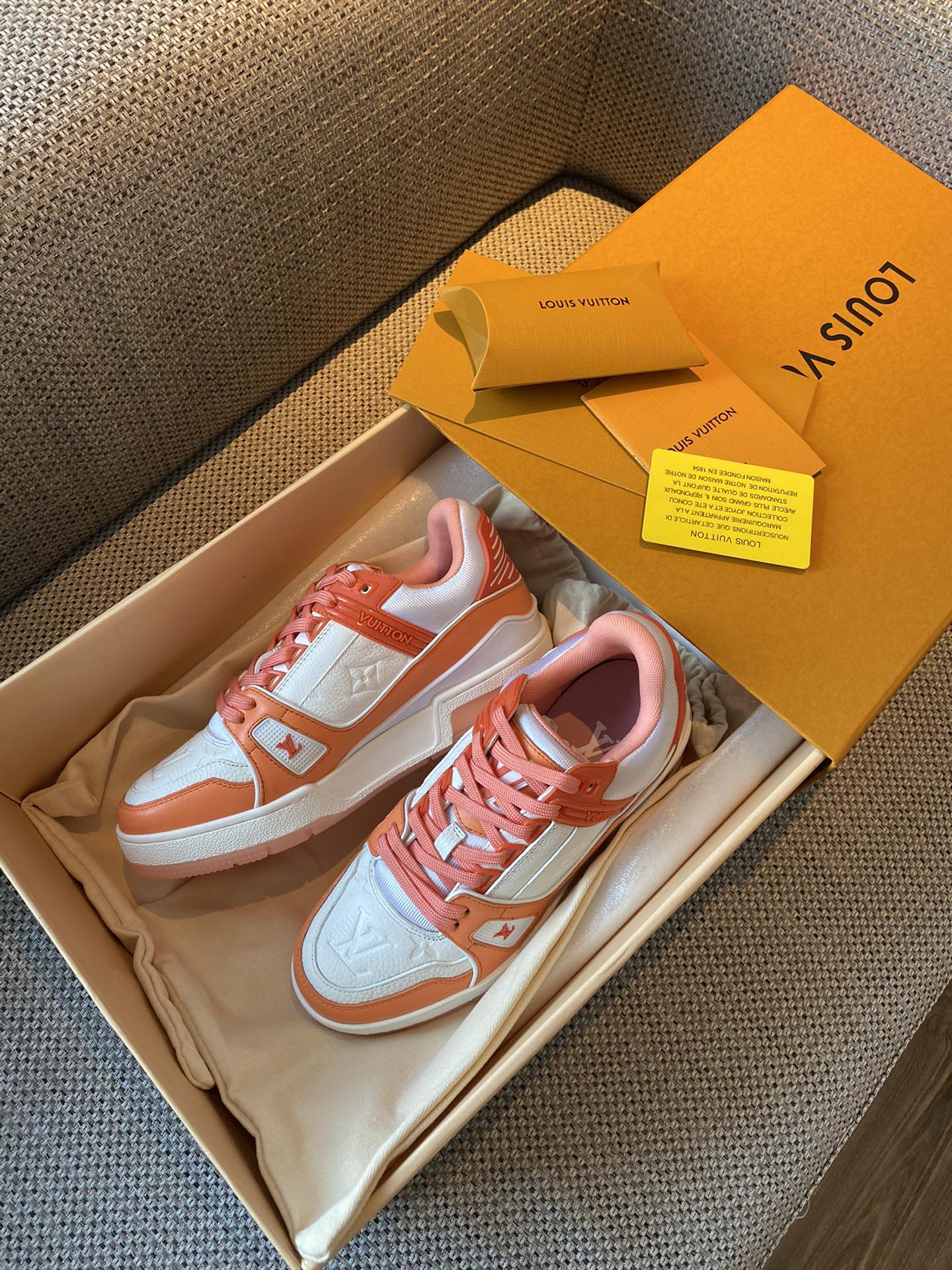 Louis Vuitton LV TRAINERS SNEAKER 9 - vstockx