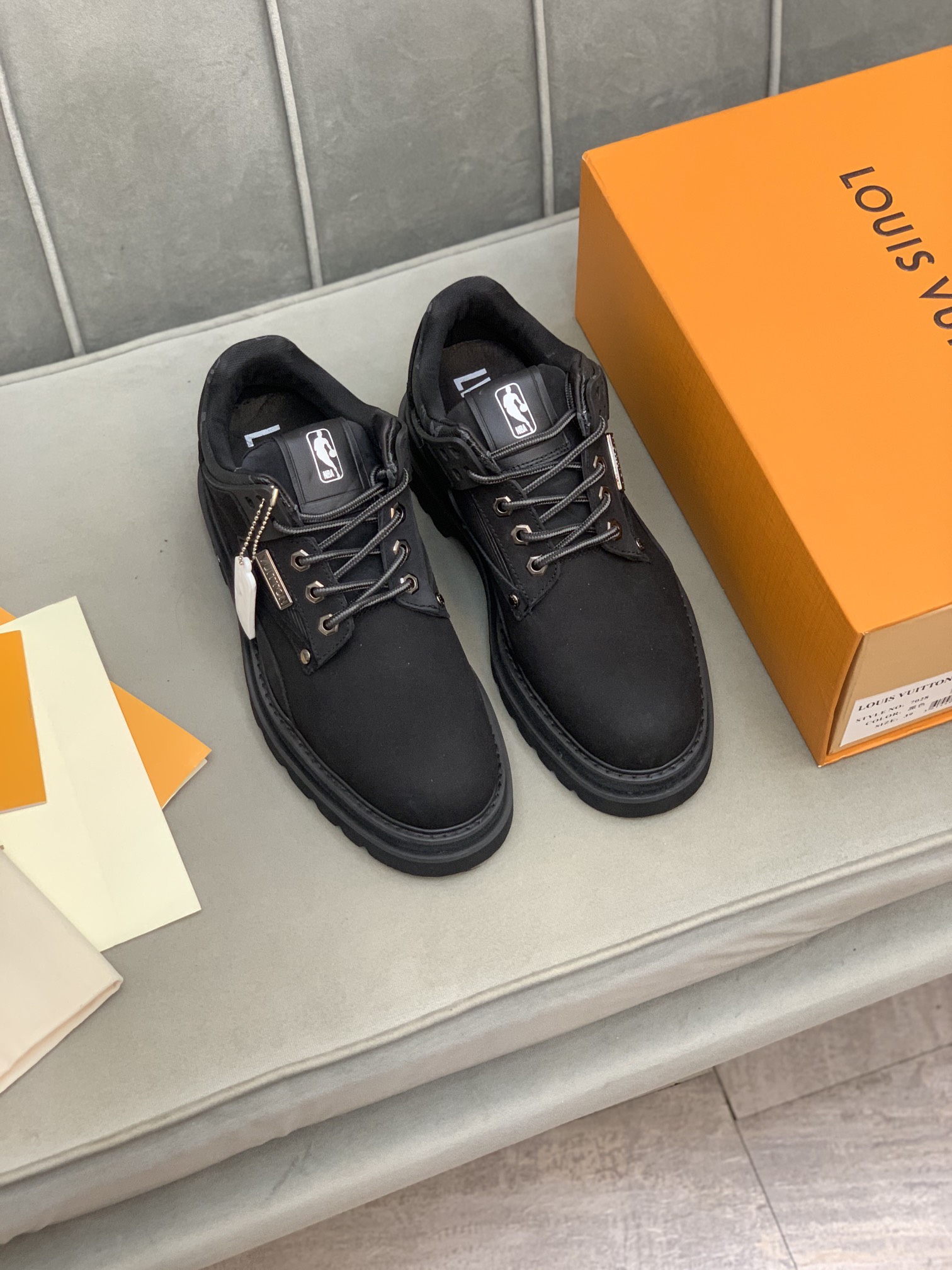 Louis Vuitton 1a8jtx Oberkampf Ankle Boots/Booties 4 - vstockx