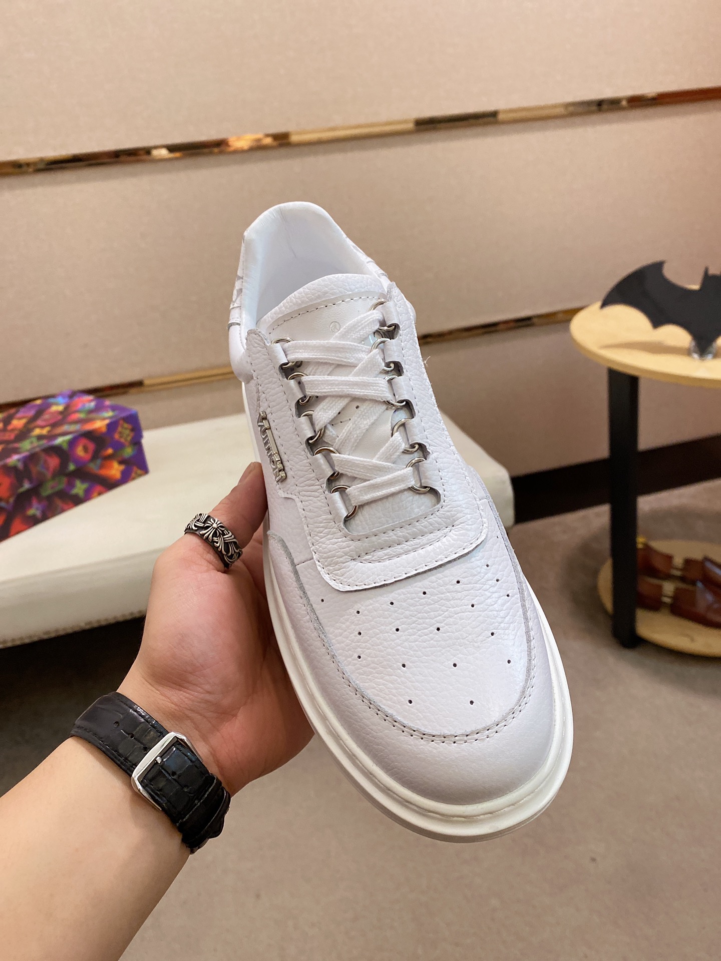 Louis Vuitton Low Top sneaker 110 - vstockx