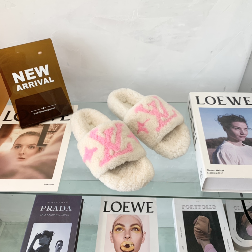 Louis Vuitton GLORIA FLAT LOAFERS WOMEN 12 - vstockx