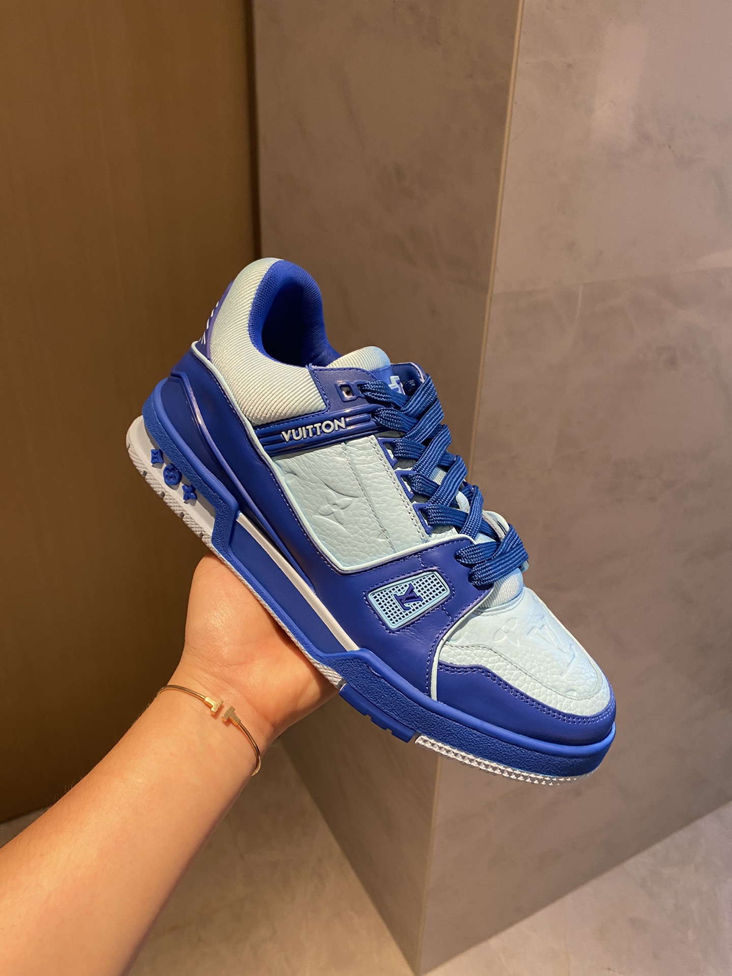 Louis Vuitton LV TRAINERS SNEAKER 9 - vstockx
