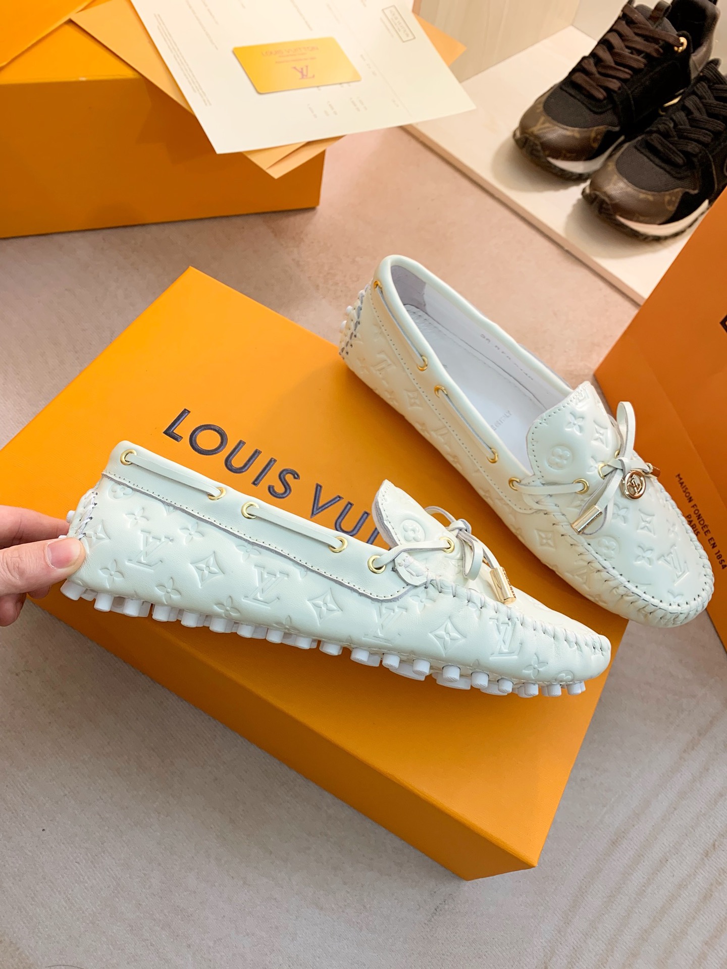 Louis Vuitton GLORIA FLAT LOAFERS WOMEN 11 - vstockx