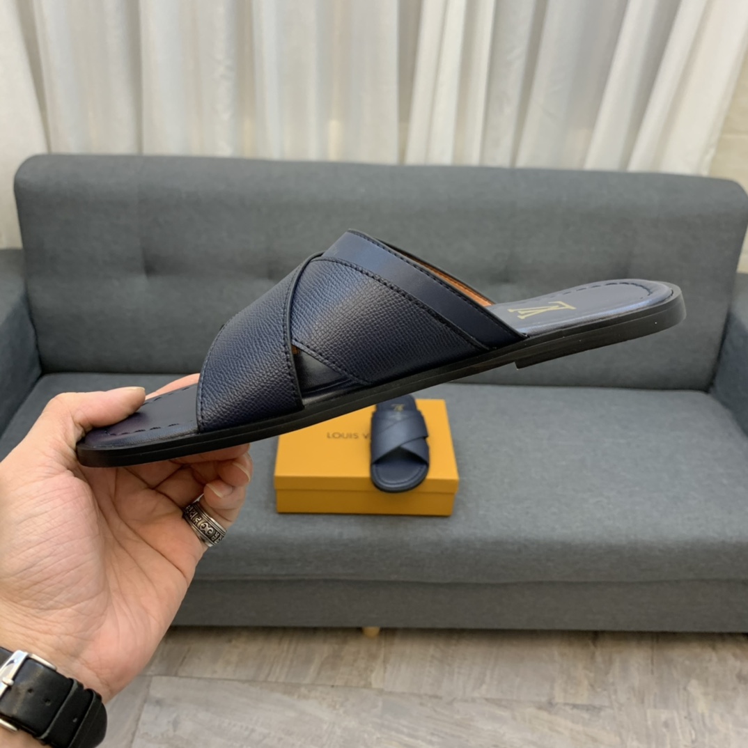 Louis Vuitton Slipper 131 - vstockx