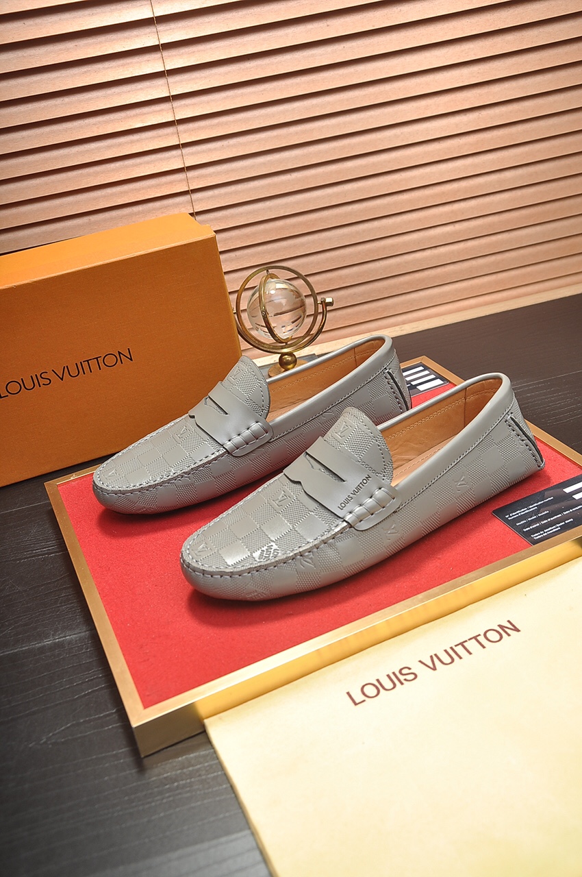 Louis Vuitton Leather Boots 34 - vstockx