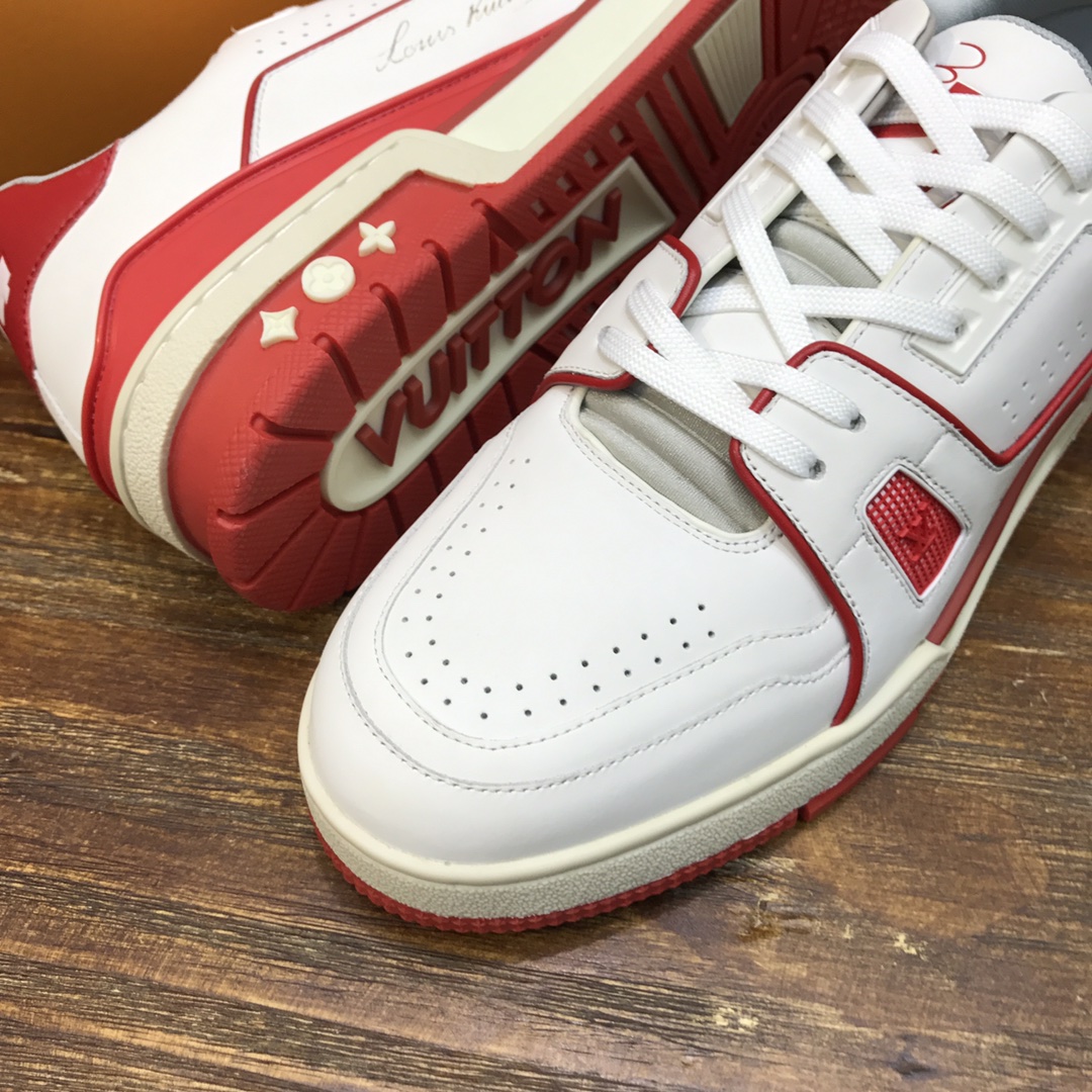 Louis Vuitton Trainer Sneakers 33 - vstockx